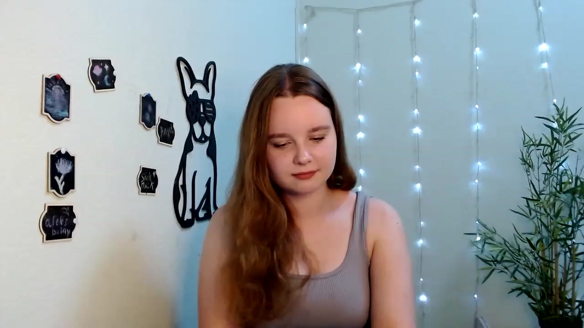 Gallery image thumbnail from Cold_Moon's myfreecams stream on, 06/18/2023, 15:24 image 7 of 20