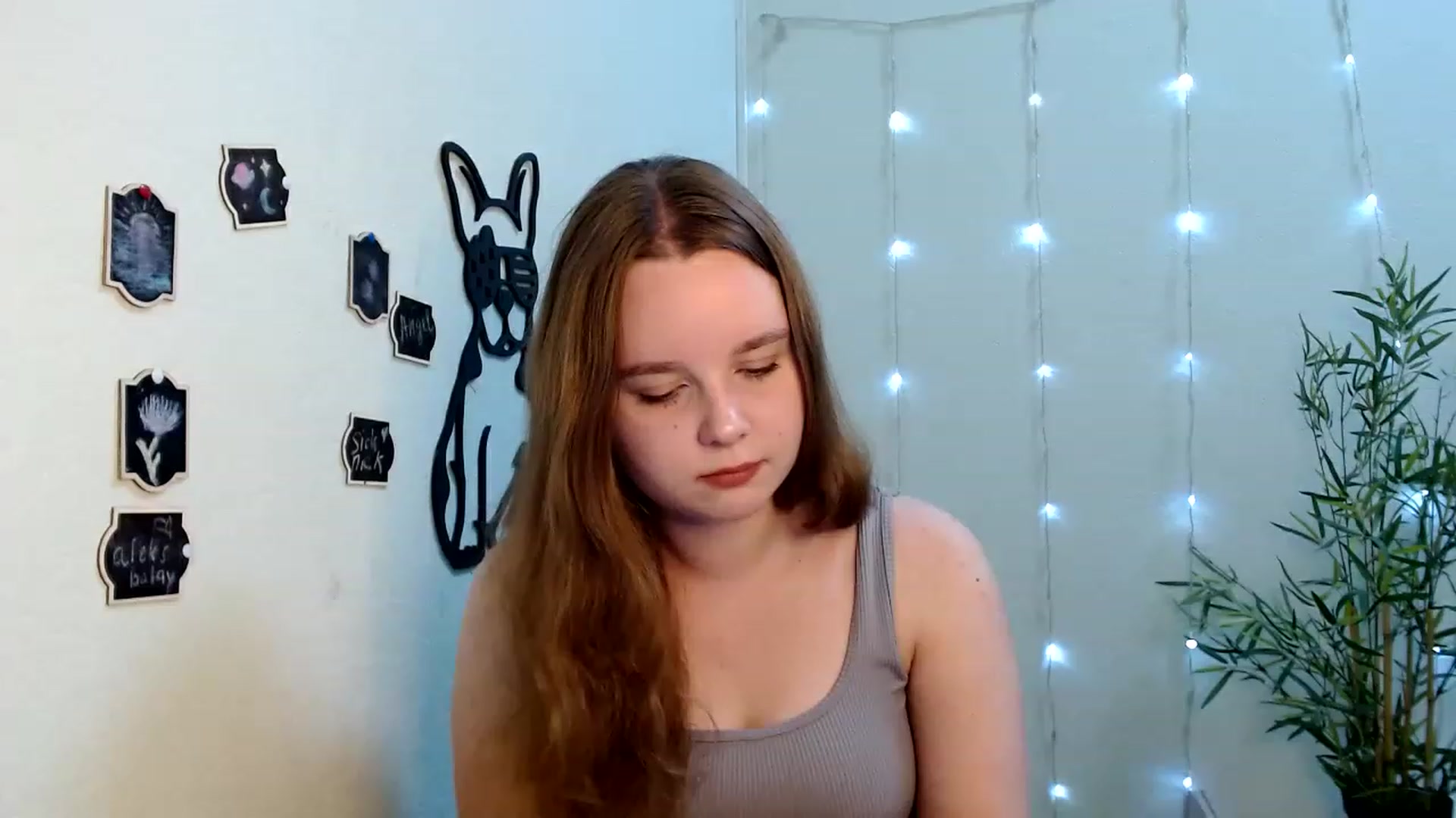 Gallery image thumbnail from Cold_Moon's myfreecams stream on, 06/18/2023, 15:24 image 3 of 20
