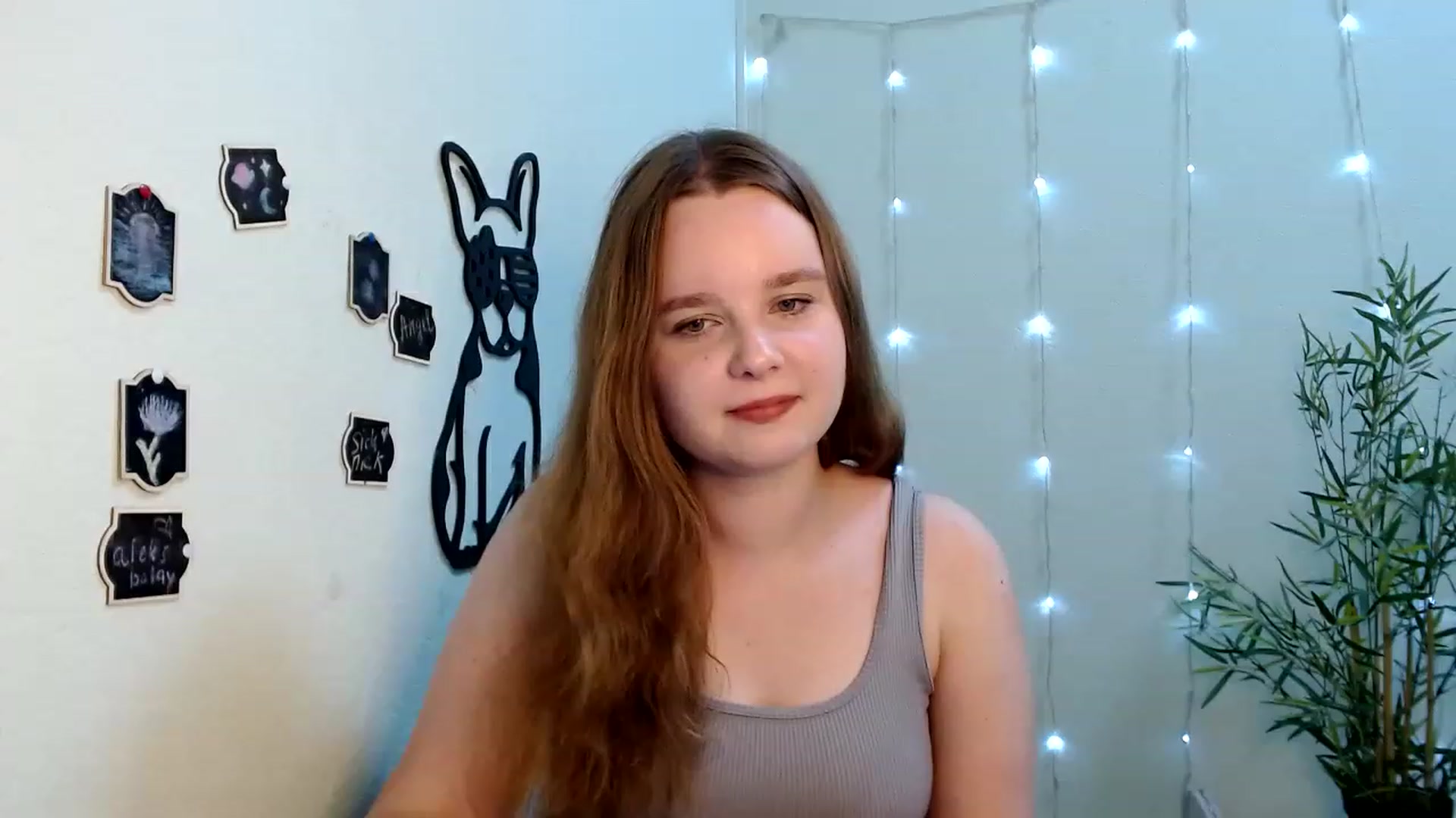 Gallery image thumbnail from Cold_Moon's myfreecams stream on, 06/18/2023, 15:24 image 2 of 20