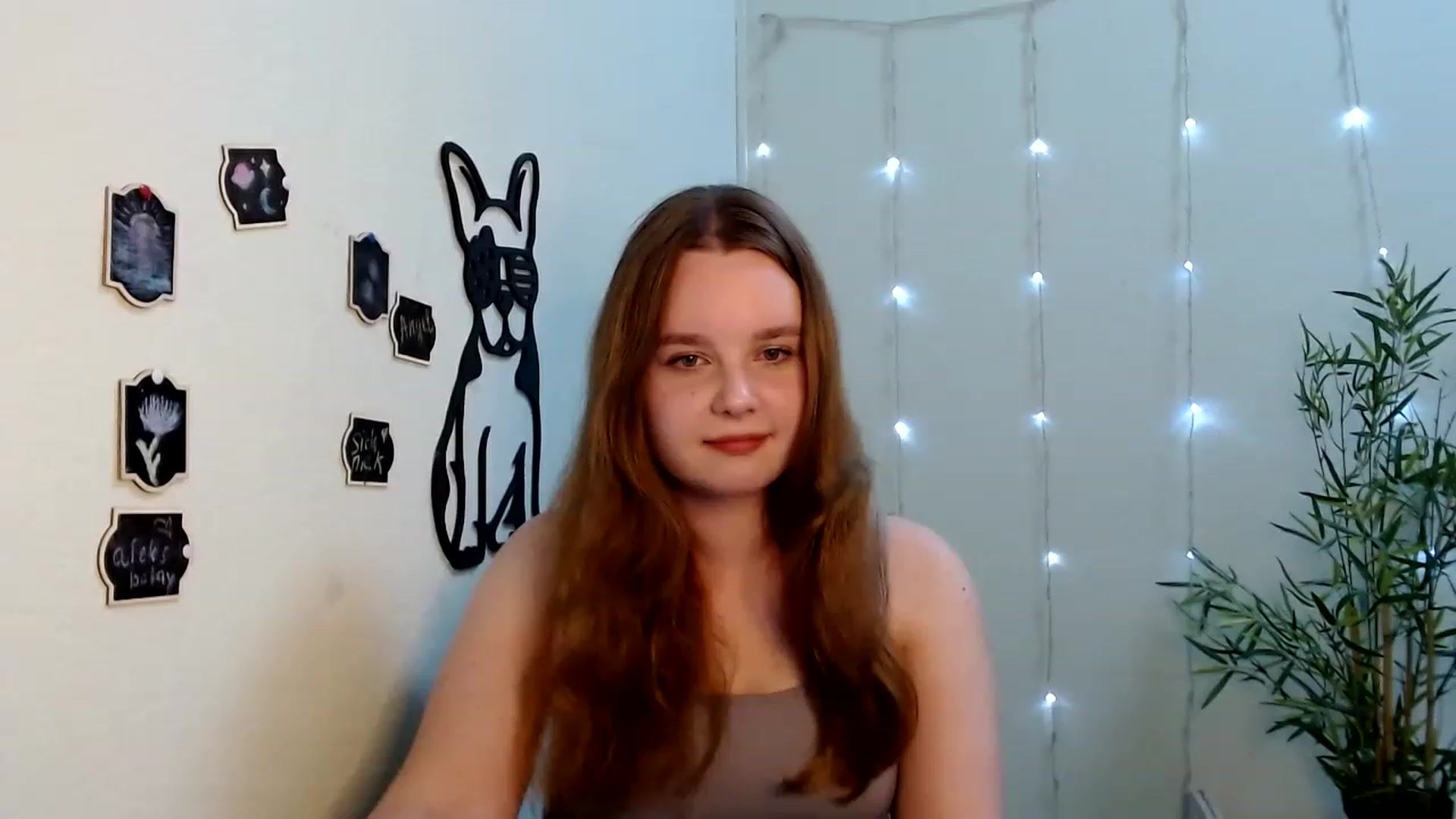 Gallery image thumbnail from Cold_Moon's myfreecams stream on, 06/18/2023, 15:24 image 4 of 20