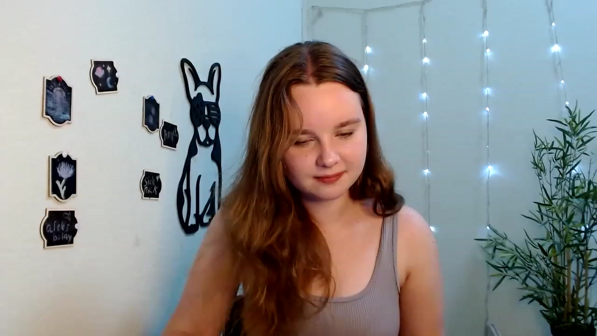 Gallery image thumbnail from Cold_Moon's myfreecams stream on, 06/18/2023, 15:24 image 13 of 20