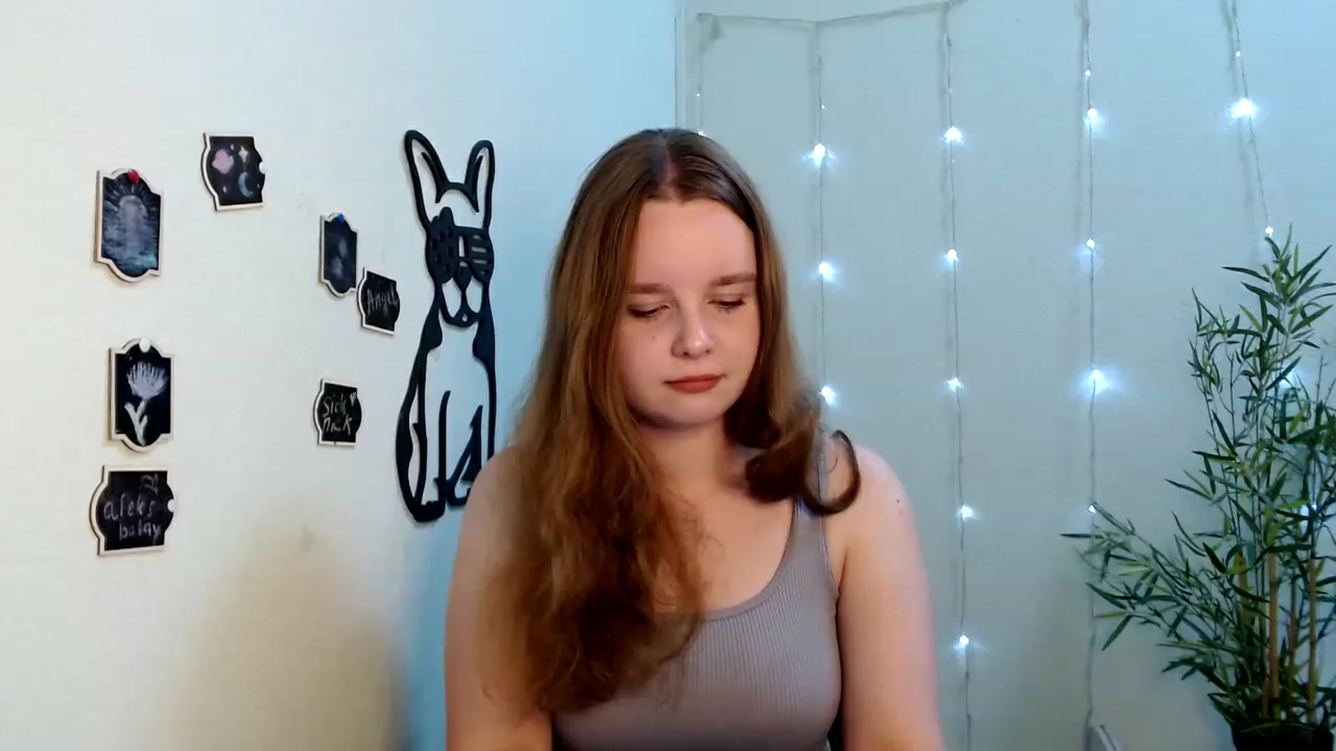 Gallery image thumbnail from Cold_Moon's myfreecams stream on, 06/18/2023, 15:24 image 1 of 20