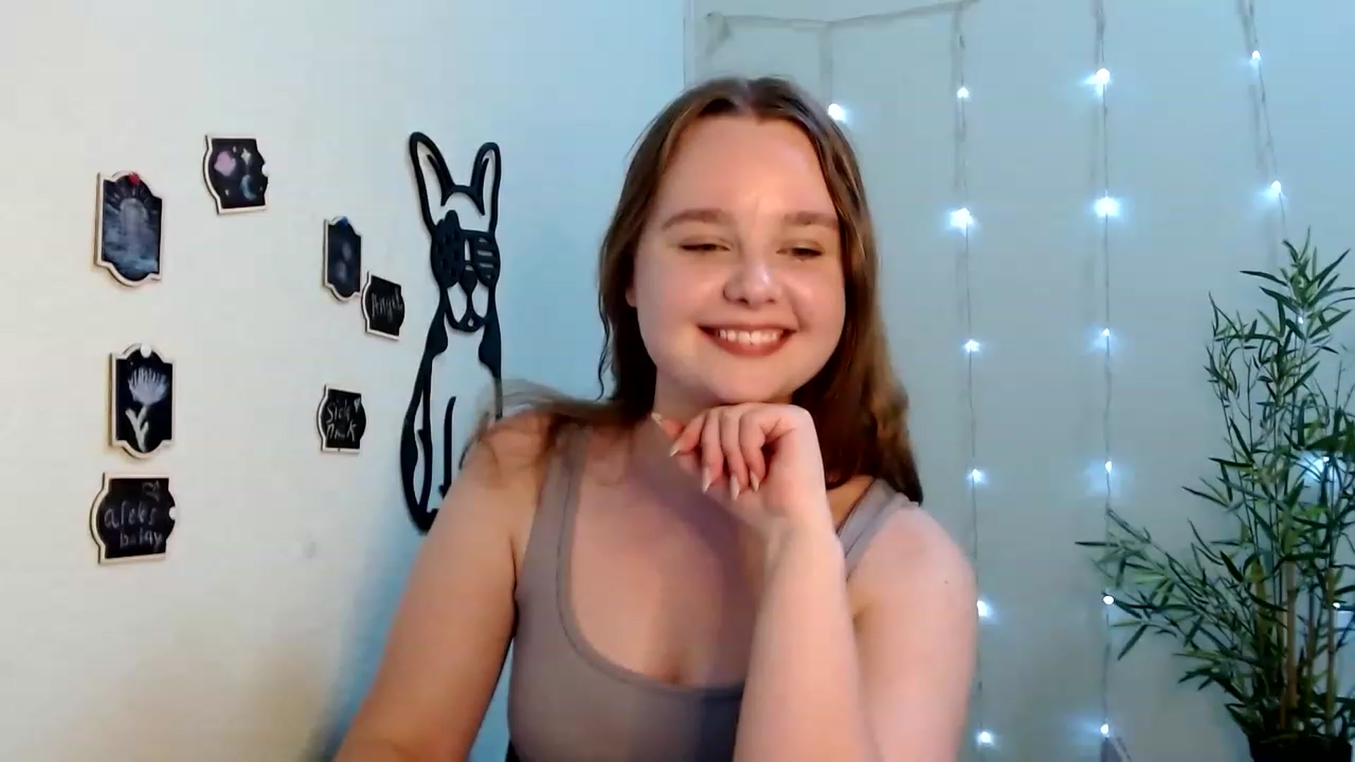 Gallery image thumbnail from Cold_Moon's myfreecams stream on, 06/18/2023, 15:24 image 18 of 20