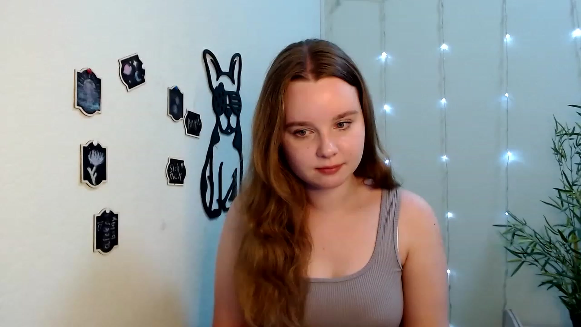 Gallery image thumbnail from Cold_Moon's myfreecams stream on, 06/18/2023, 17:28 image 1 of 20