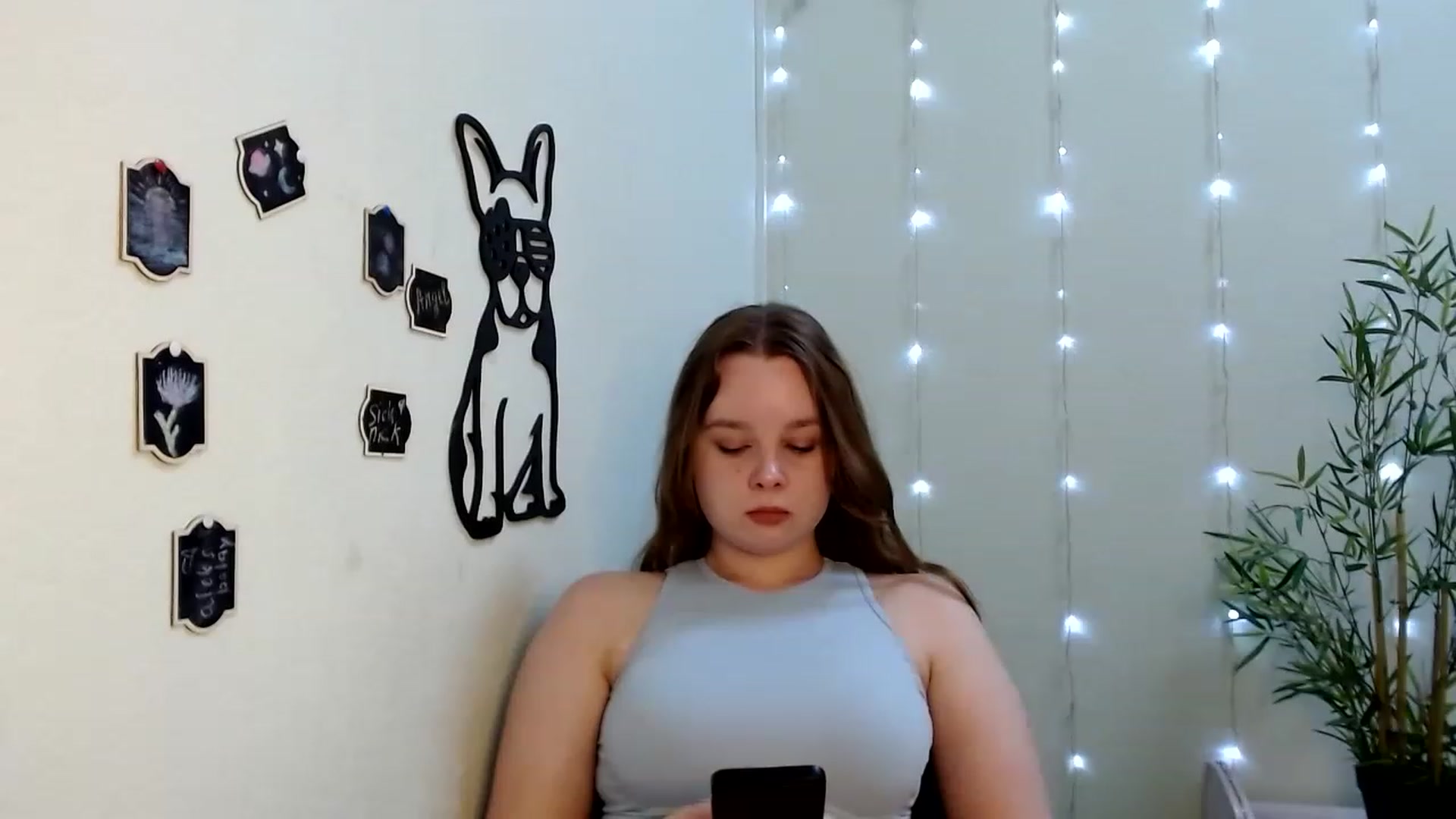Gallery image thumbnail from Cold_Moon's myfreecams stream on, 06/19/2023, 13:35 image 5 of 20