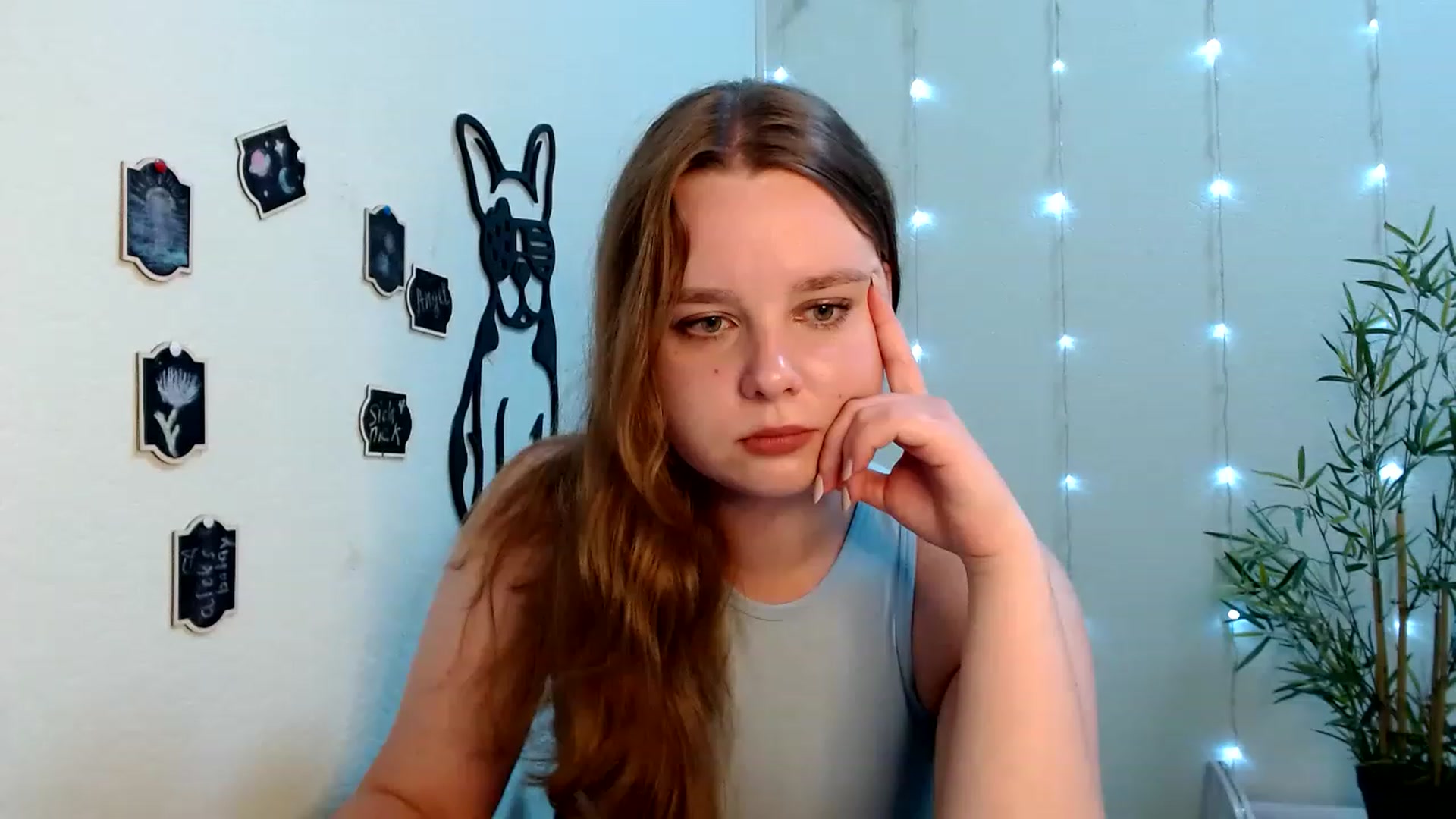 Gallery image thumbnail from Cold_Moon's myfreecams stream on, 06/19/2023, 13:35 image 12 of 20