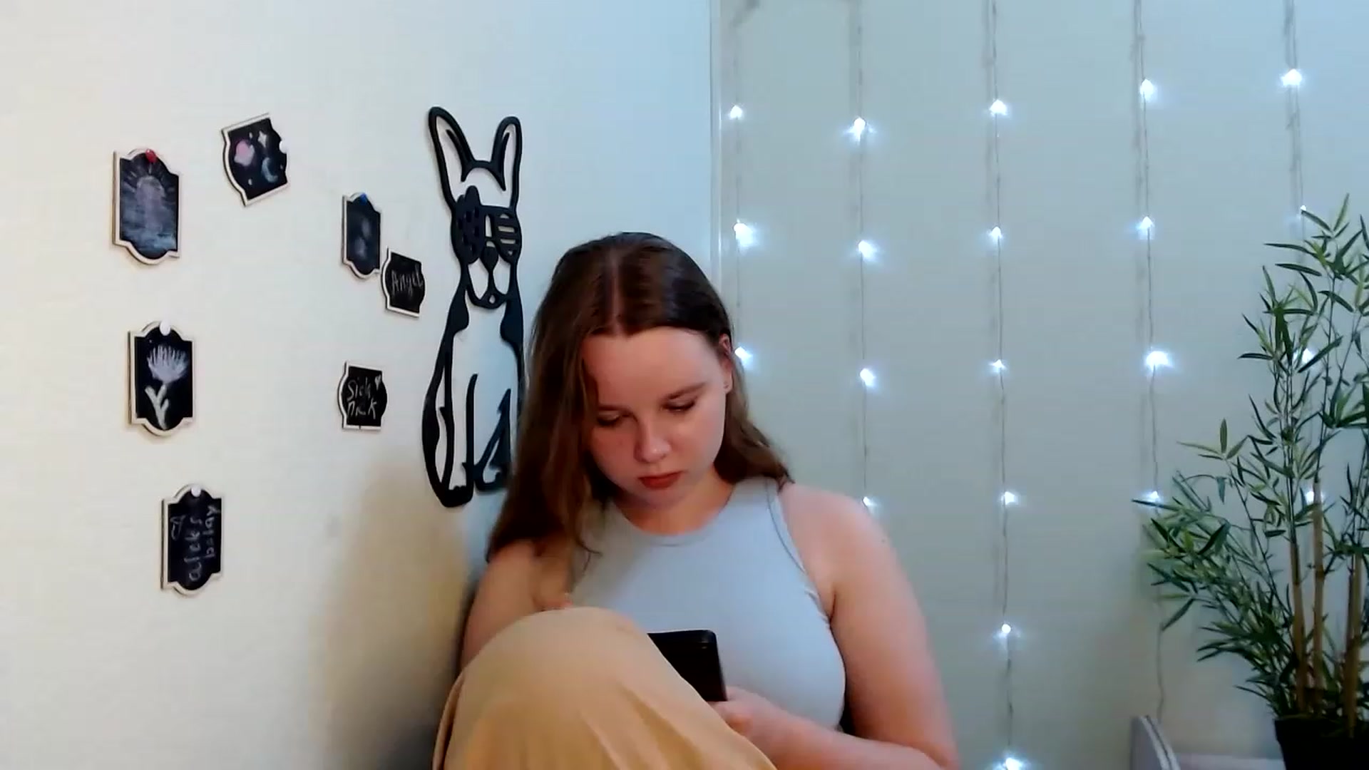 Gallery image thumbnail from Cold_Moon's myfreecams stream on, 06/19/2023, 13:35 image 9 of 20