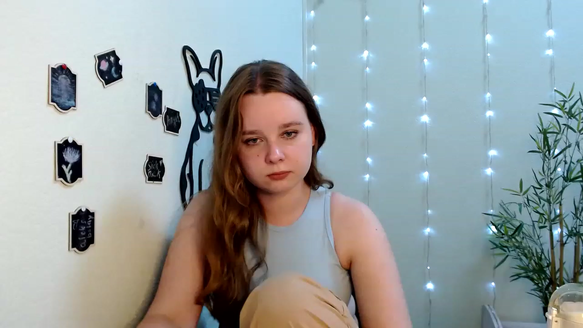 Gallery image thumbnail from Cold_Moon's myfreecams stream on, 06/19/2023, 14:08 image 5 of 20