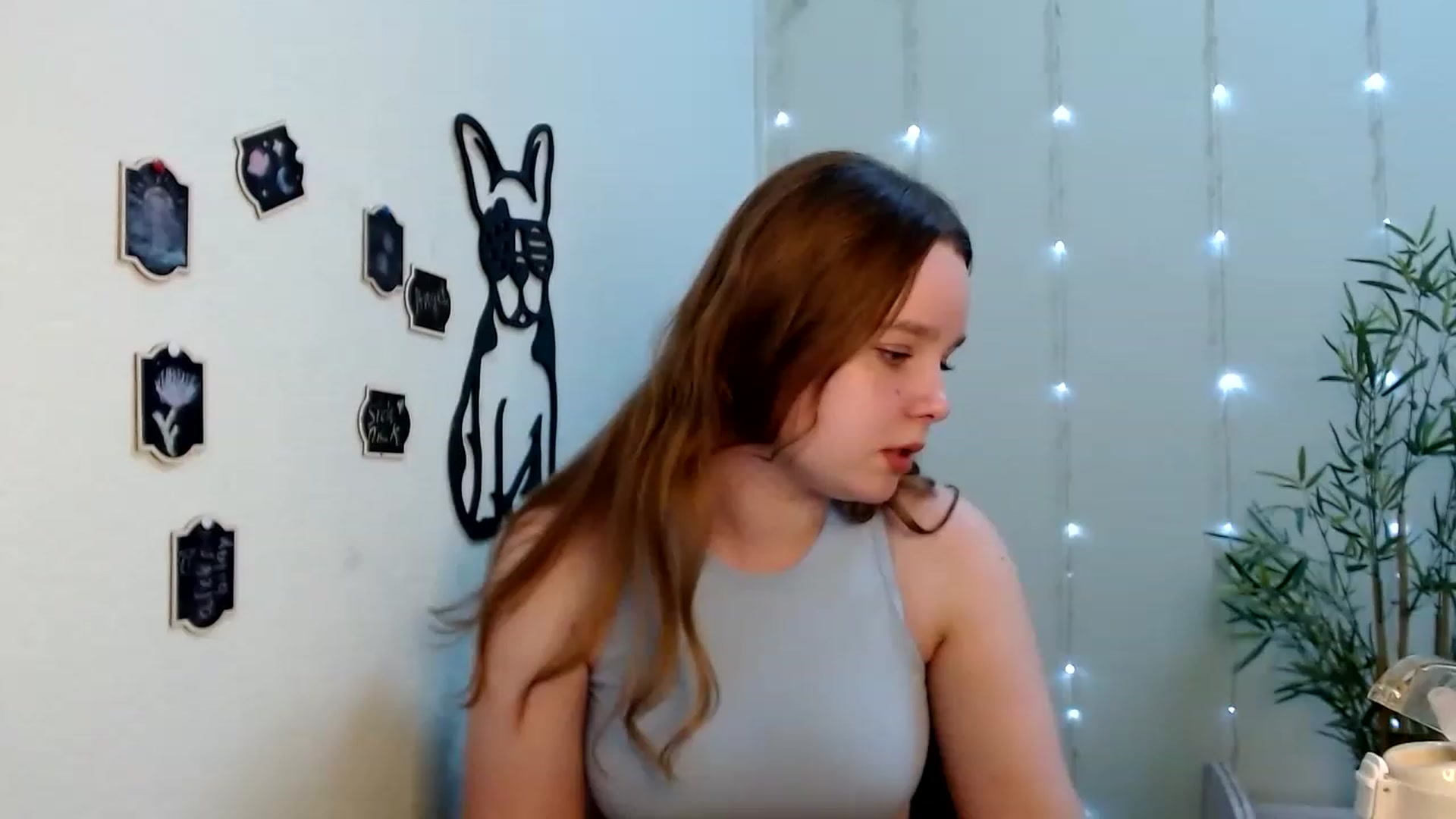 Gallery image thumbnail from Cold_Moon's myfreecams stream on, 06/19/2023, 14:08 image 10 of 20