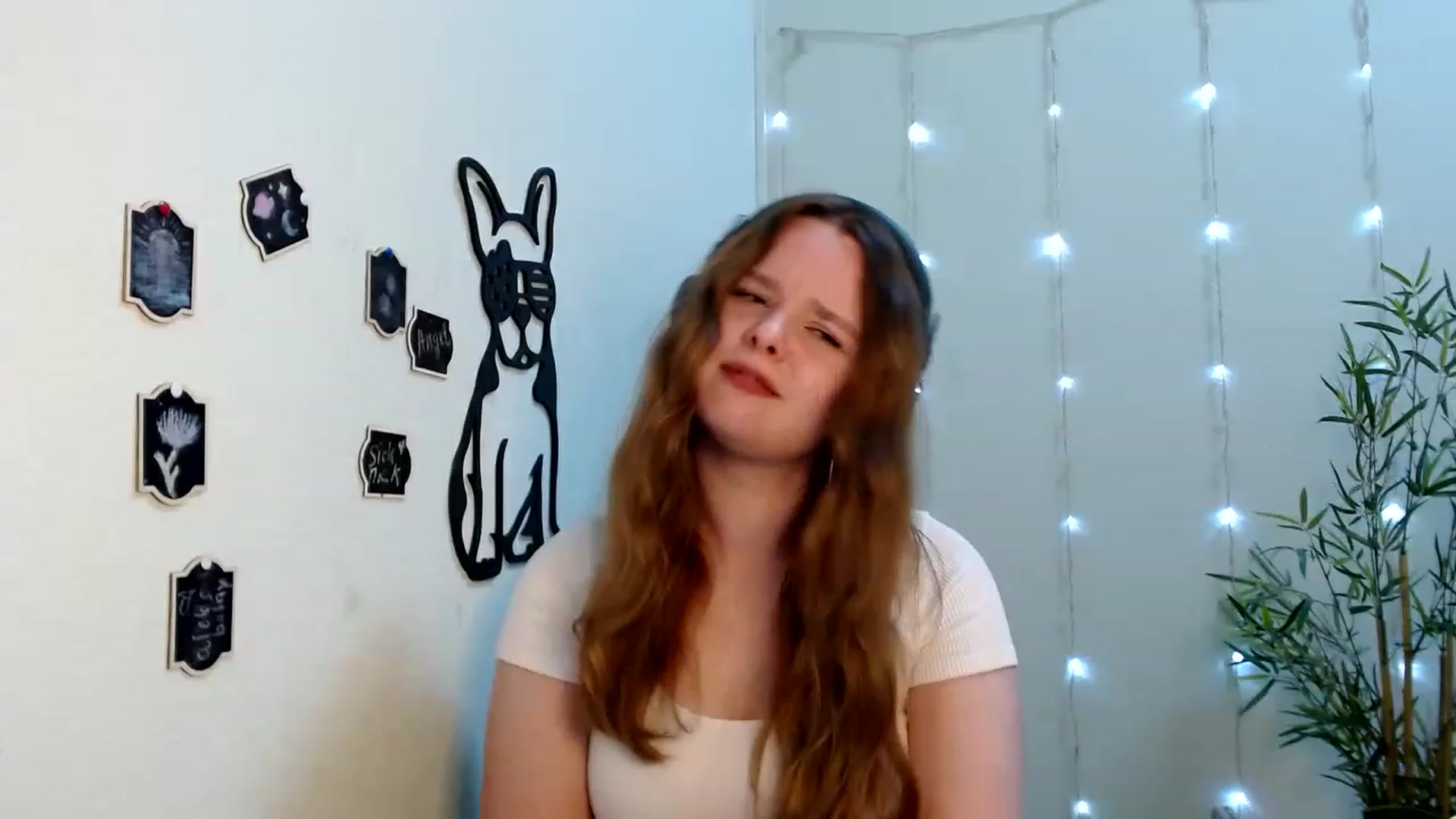 Gallery image thumbnail from Cold_Moon's myfreecams stream on, 06/20/2023, 11:52 image 3 of 20
