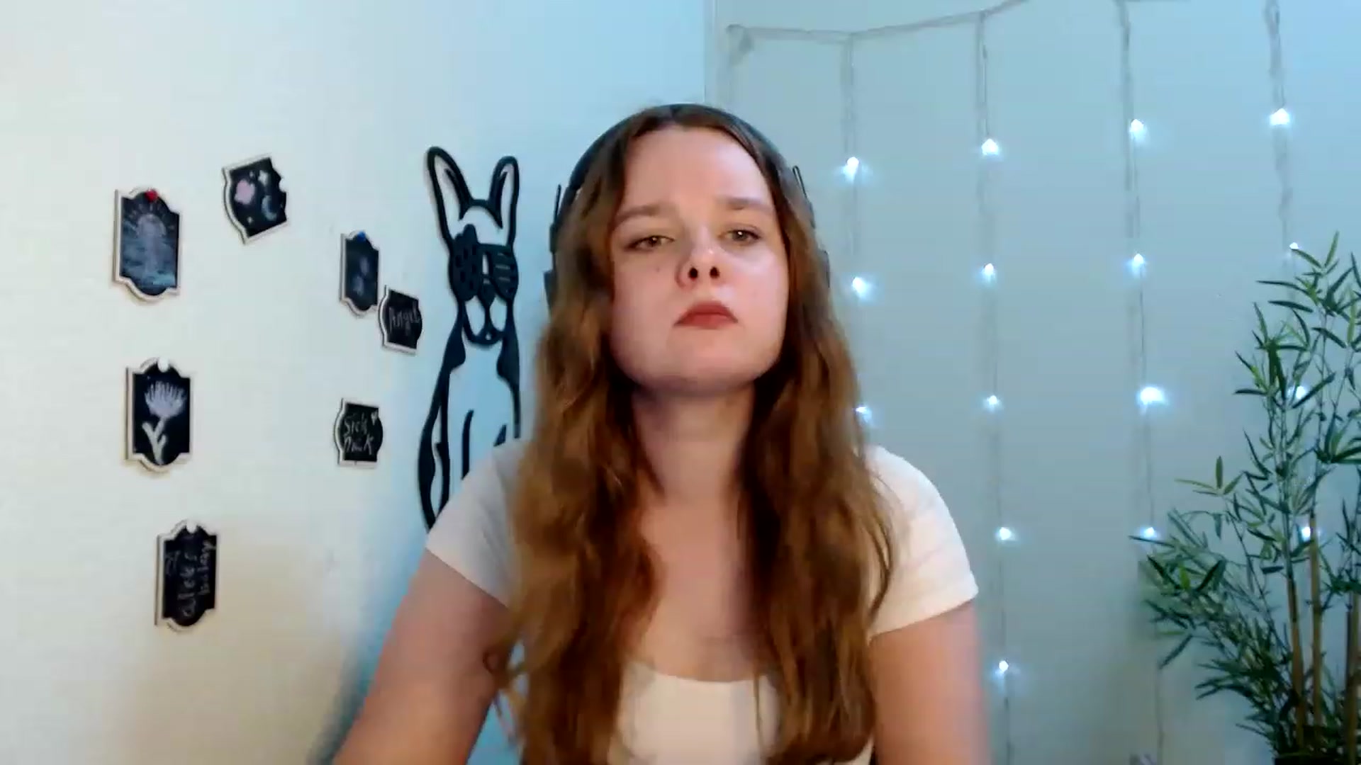 Gallery image thumbnail from Cold_Moon's myfreecams stream on, 06/20/2023, 11:52 image 2 of 20