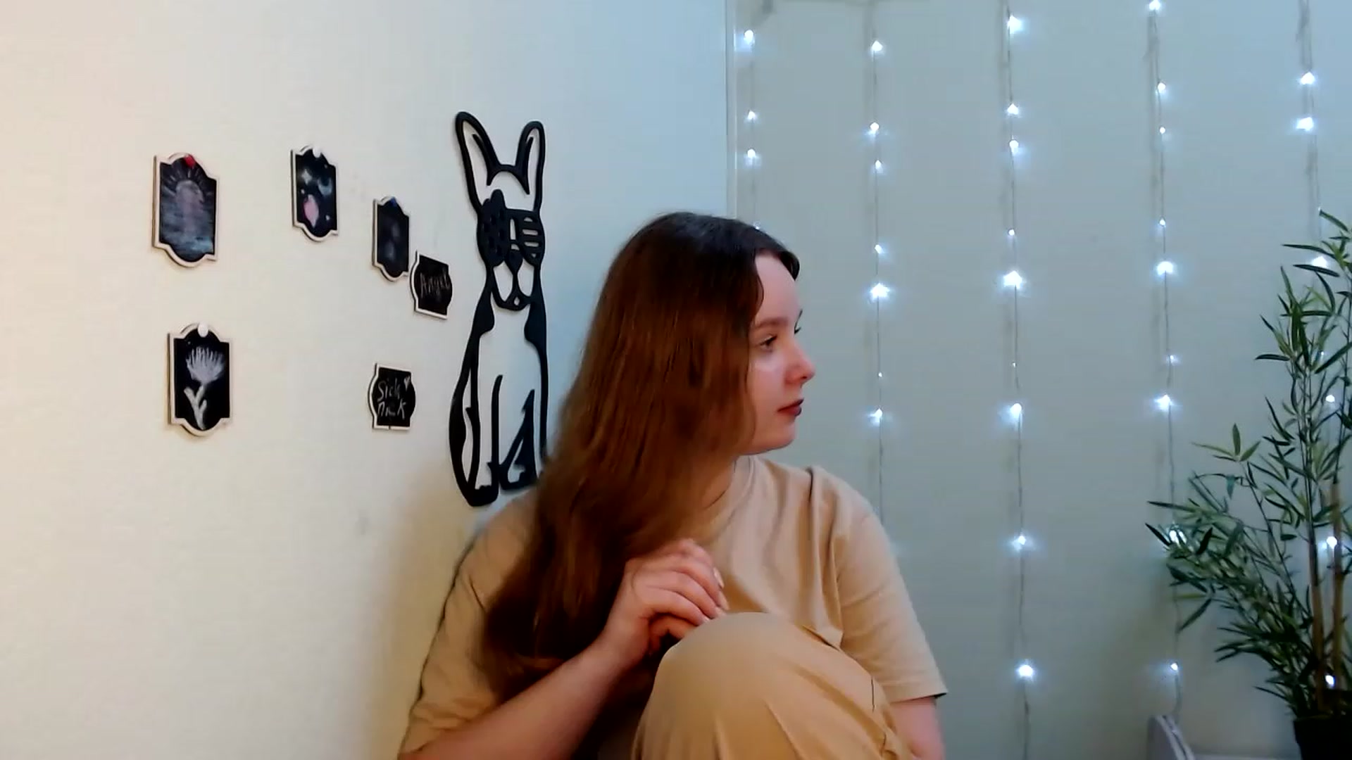 Gallery image thumbnail from Cold_Moon's myfreecams stream on, 06/22/2023, 12:01 image 7 of 20