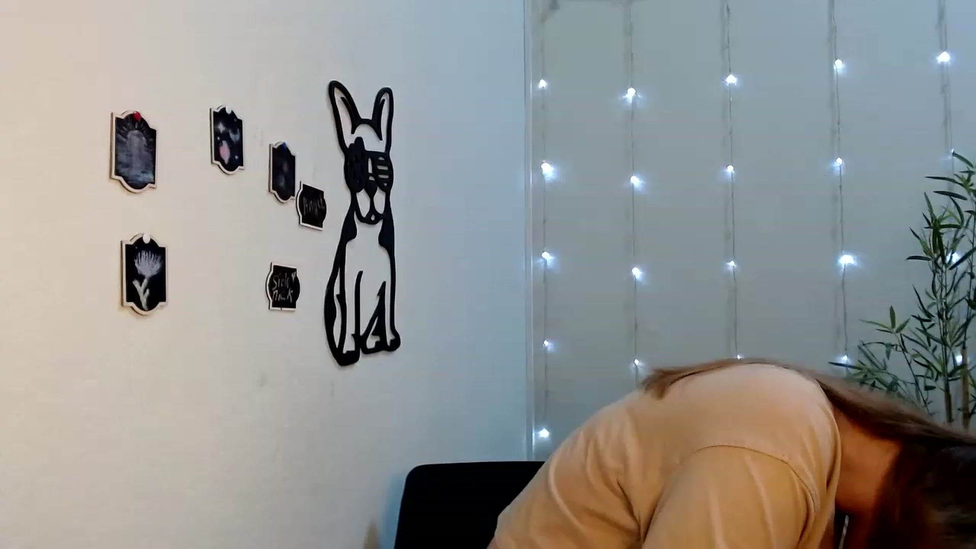 Gallery image thumbnail from Cold_Moon's myfreecams stream on, 06/22/2023, 12:01 image 4 of 20