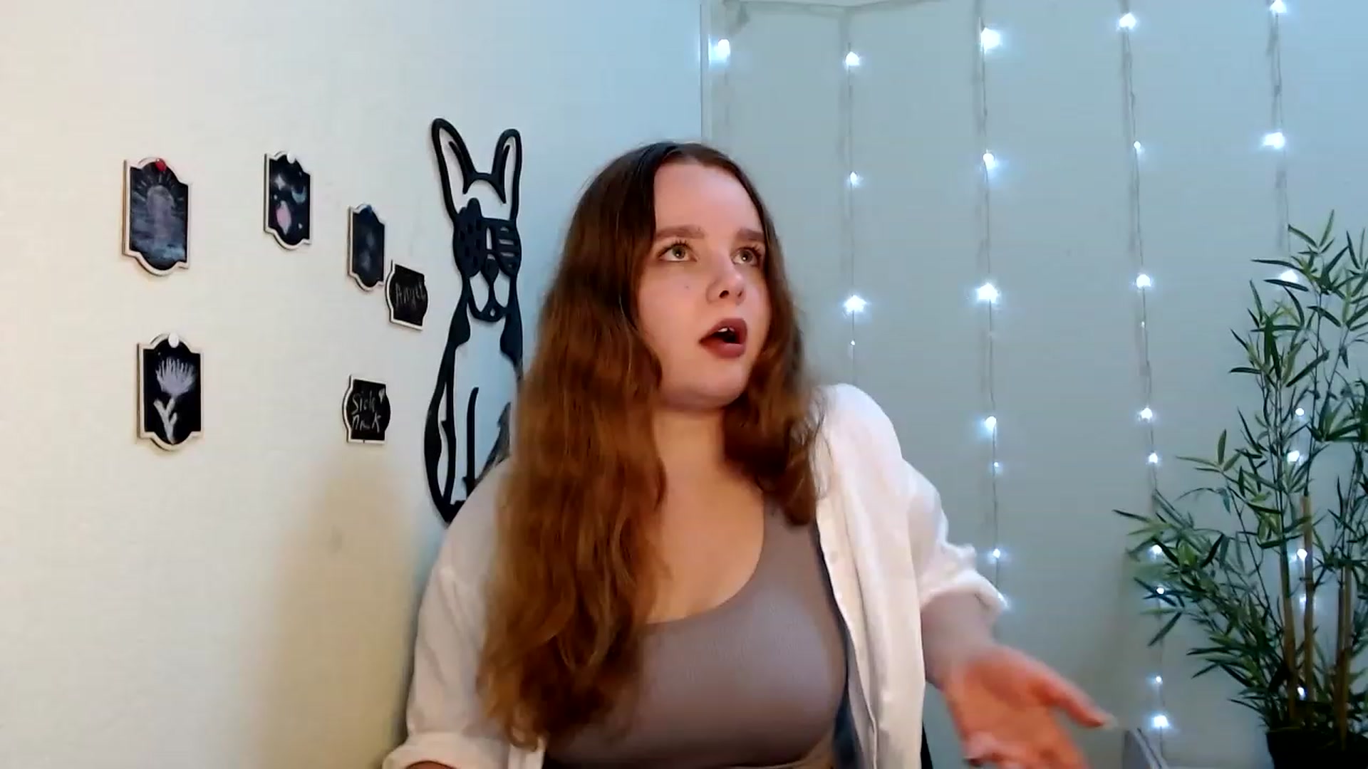 Gallery image thumbnail from Cold_Moon's myfreecams stream on, 06/25/2023, 13:42 image 6 of 20