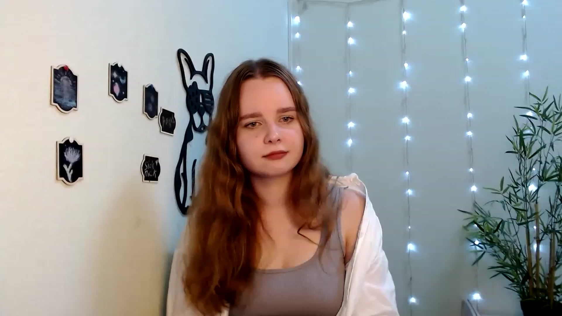 Gallery image thumbnail from Cold_Moon's myfreecams stream on, 06/25/2023, 13:42 image 7 of 20