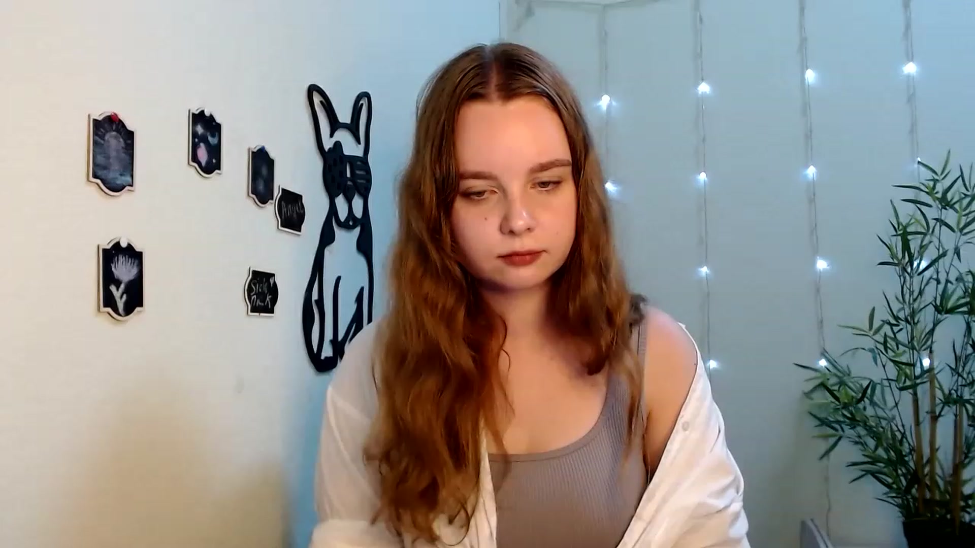 Gallery image thumbnail from Cold_Moon's myfreecams stream on, 06/25/2023, 16:06 image 9 of 20