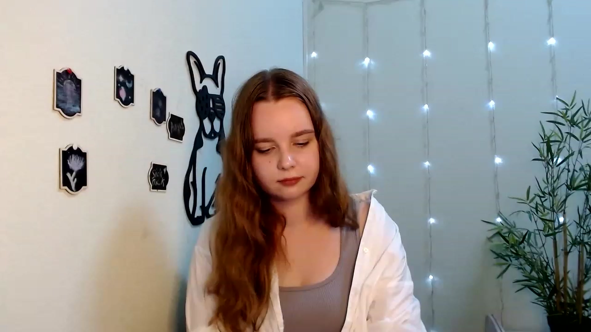 Gallery image thumbnail from Cold_Moon's myfreecams stream on, 06/25/2023, 16:06 image 4 of 20