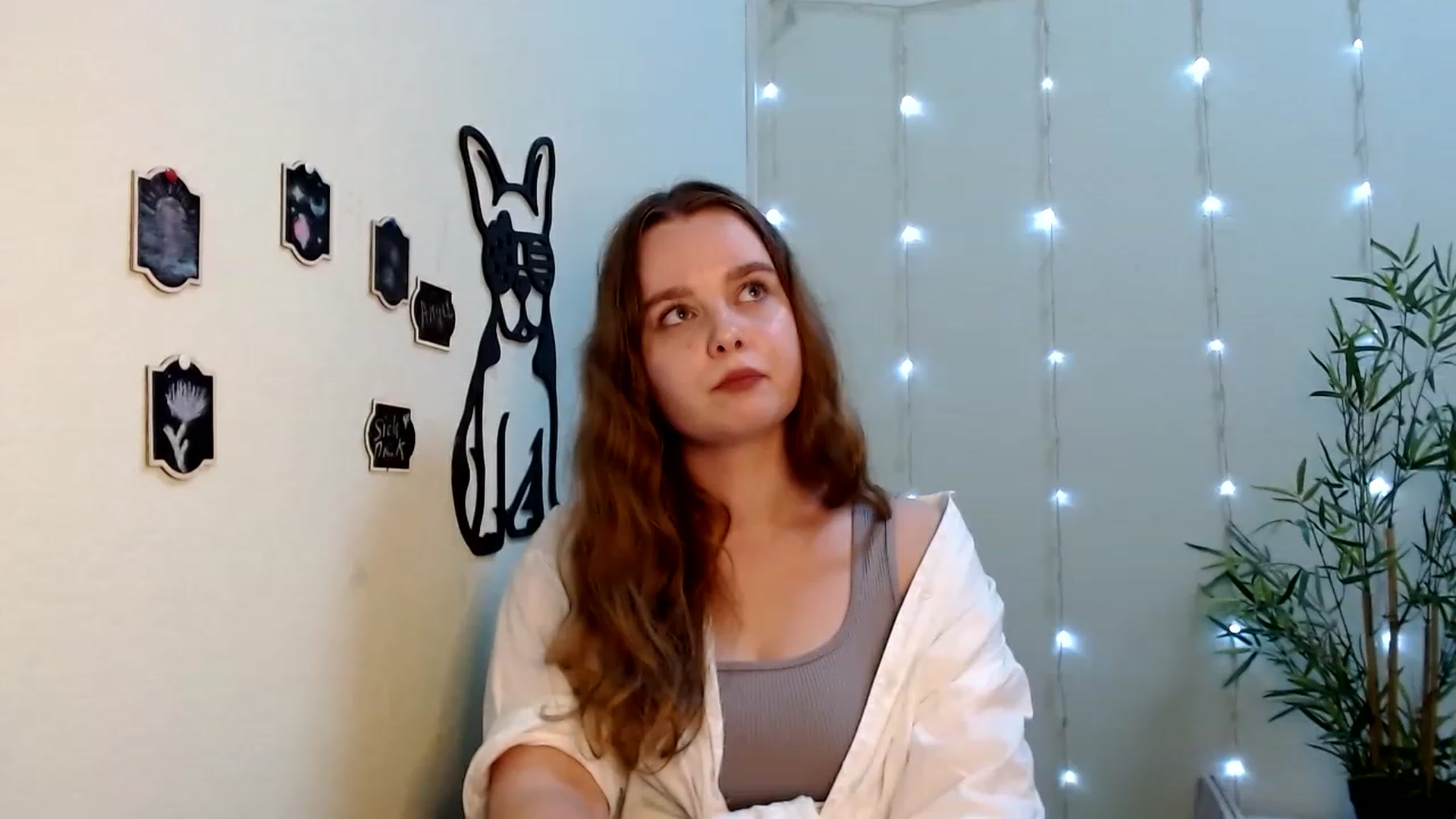 Gallery image thumbnail from Cold_Moon's myfreecams stream on, 06/25/2023, 16:06 image 2 of 20