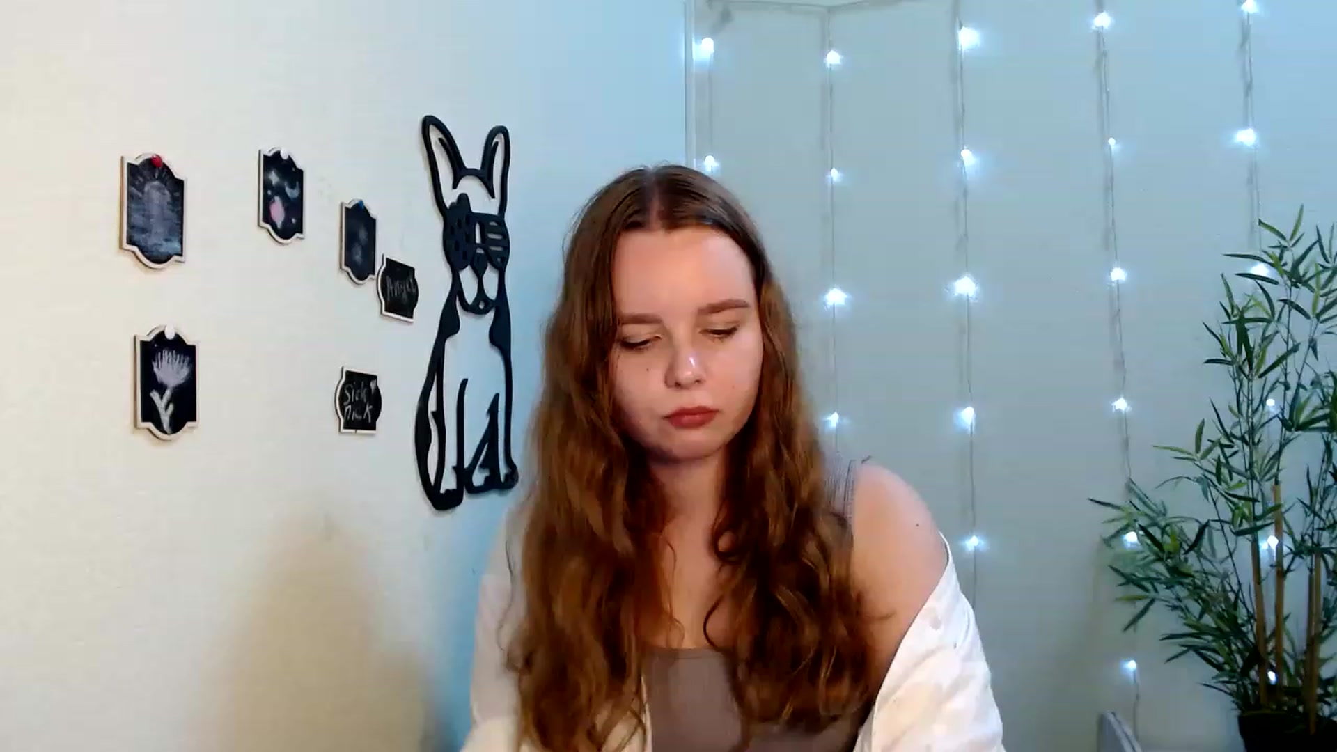 Gallery image thumbnail from Cold_Moon's myfreecams stream on, 06/25/2023, 16:41 image 1 of 20
