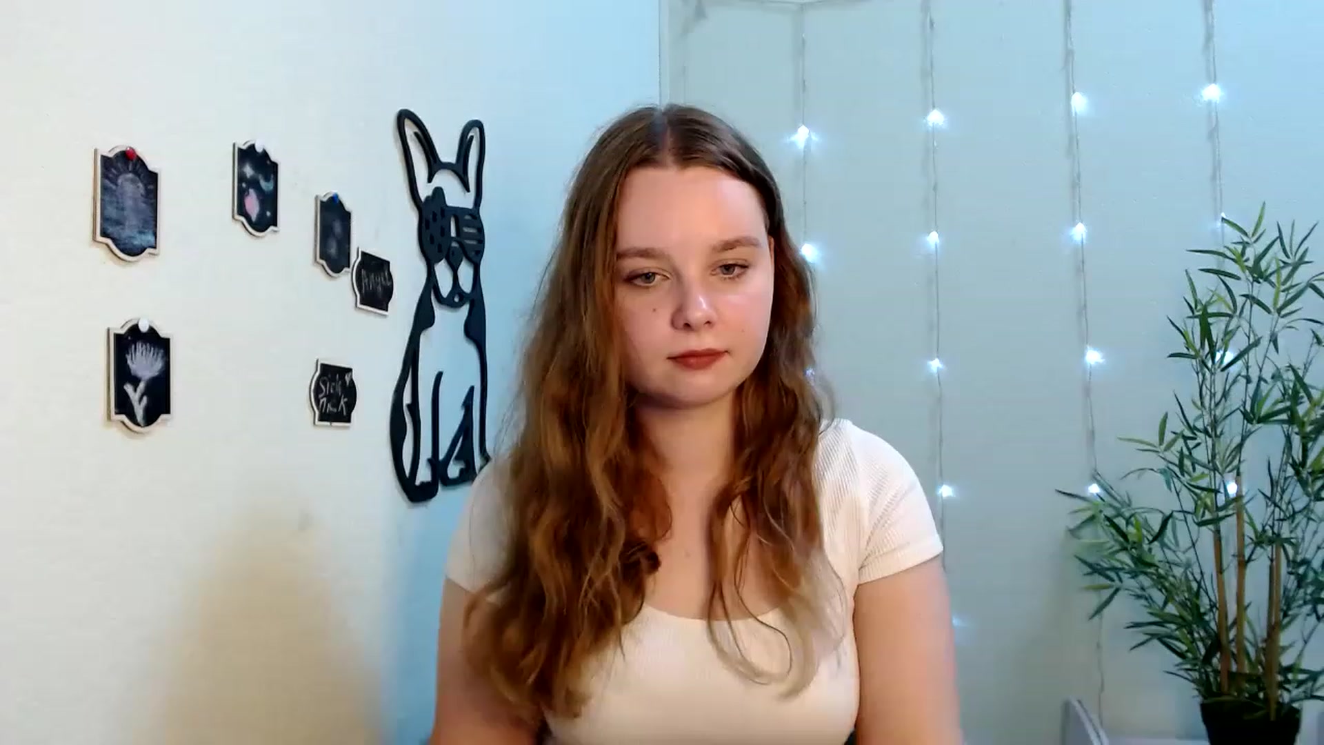 Gallery image thumbnail from Cold_Moon's myfreecams stream on, 06/26/2023, 08:09 image 18 of 20
