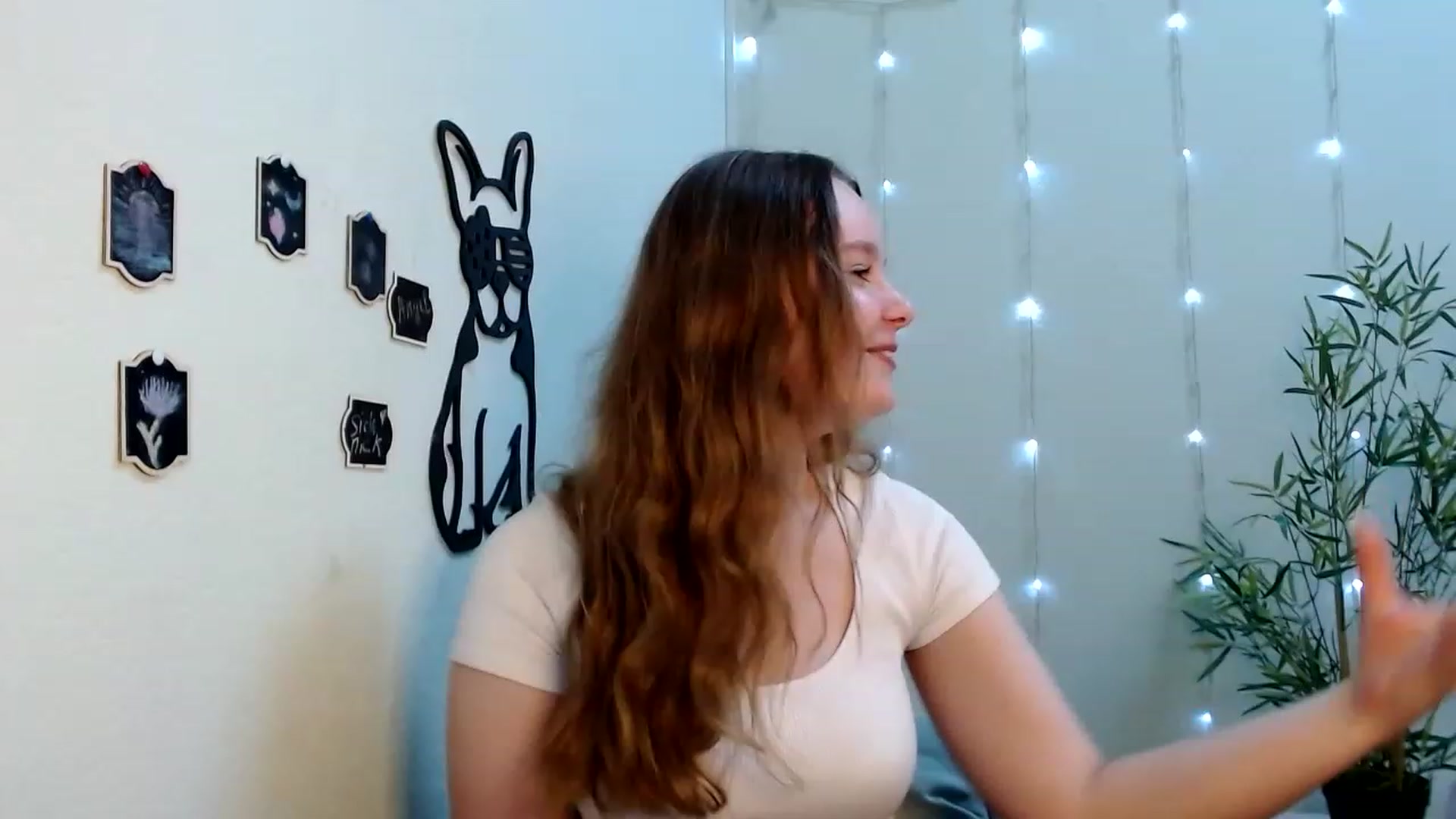 Gallery image thumbnail from Cold_Moon's myfreecams stream on, 06/26/2023, 08:09 image 5 of 20