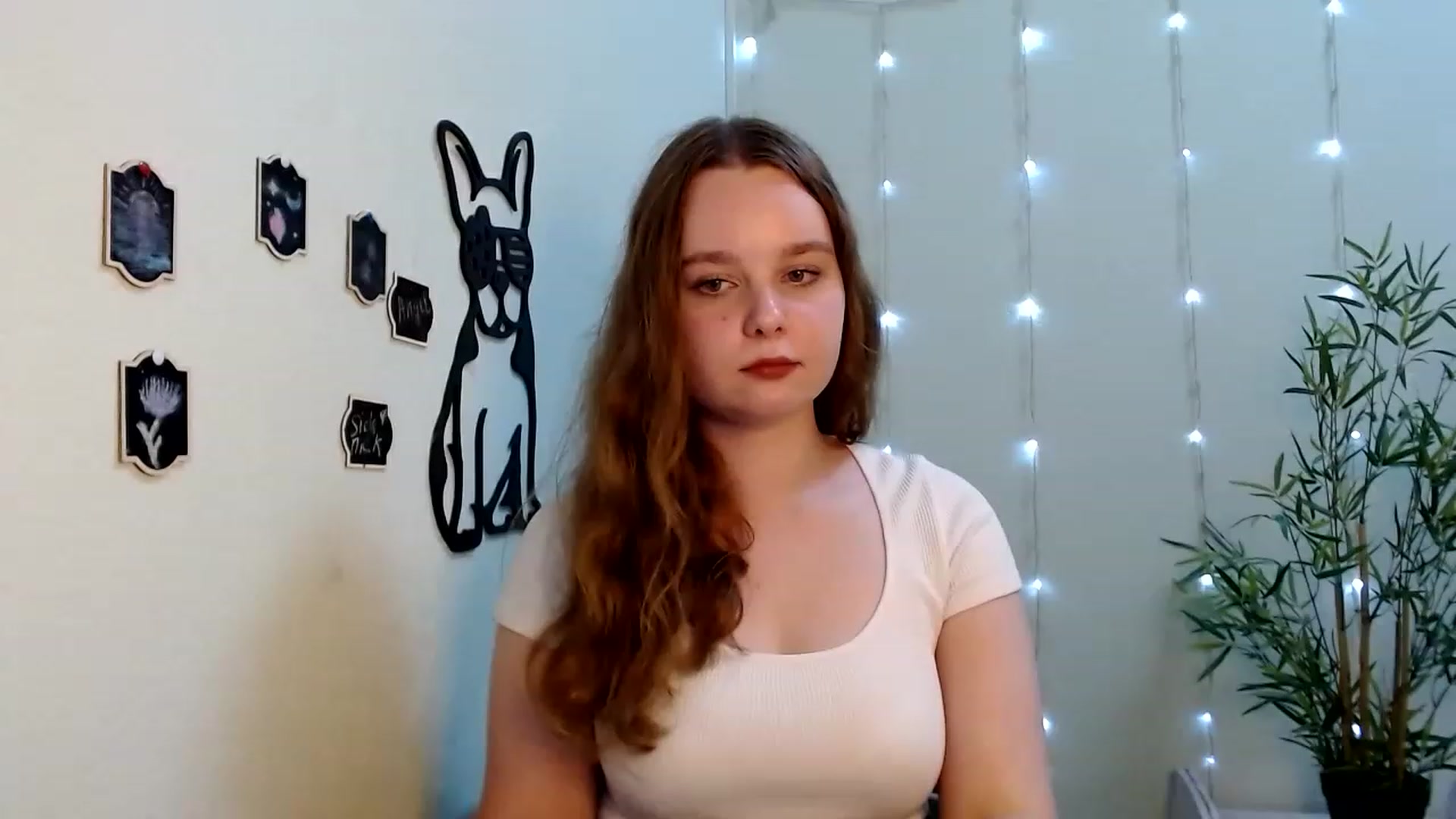 Gallery image thumbnail from Cold_Moon's myfreecams stream on, 06/26/2023, 08:09 image 12 of 20