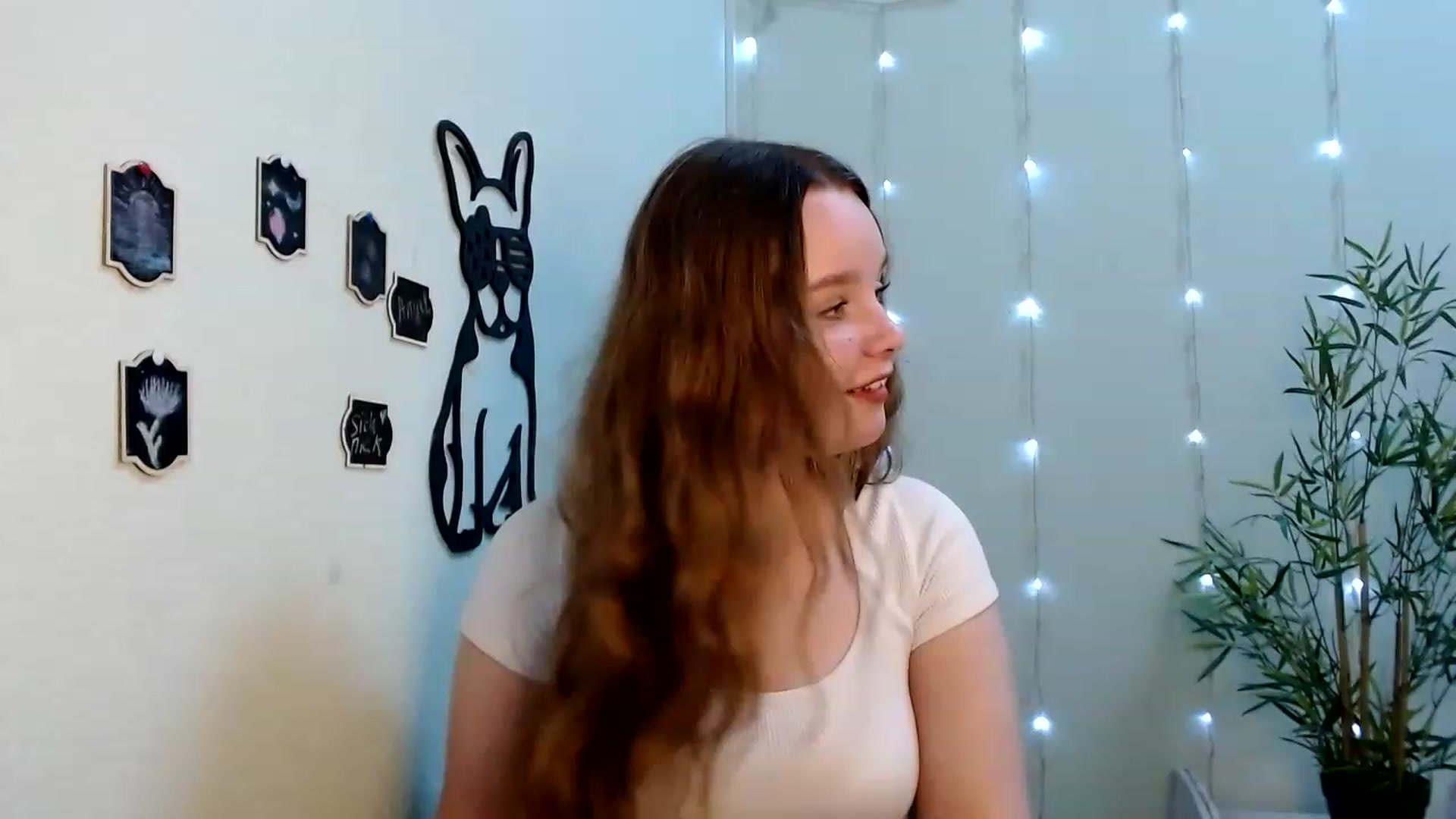 Gallery image thumbnail from Cold_Moon's myfreecams stream on, 06/26/2023, 08:09 image 8 of 20
