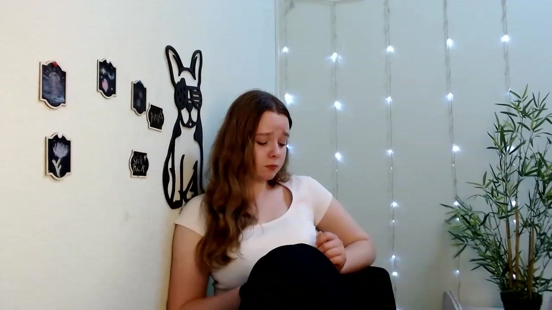 Gallery image thumbnail from Cold_Moon's myfreecams stream on, 06/26/2023, 11:10 image 9 of 20