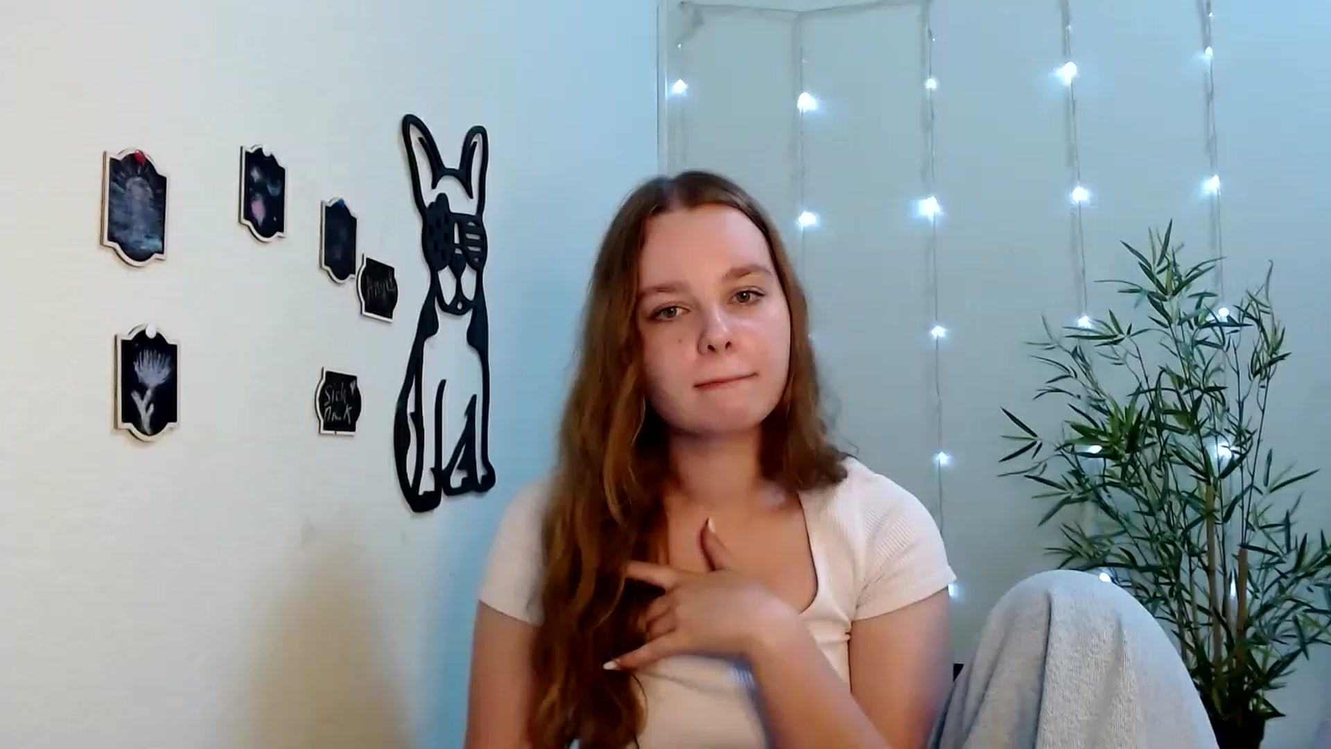 Gallery image thumbnail from Cold_Moon's myfreecams stream on, 07/31/2023, 12:55 image 9 of 20