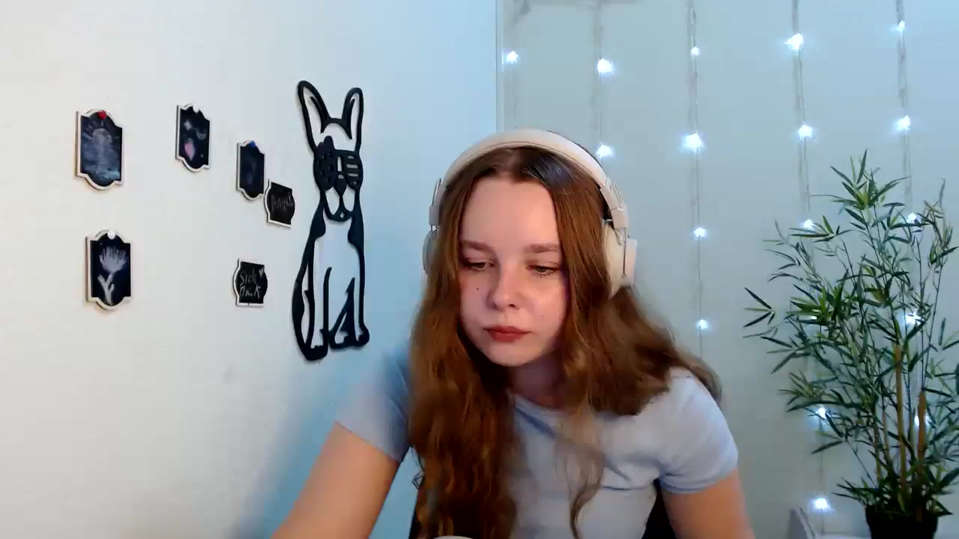 Gallery image thumbnail from Cold_Moon's myfreecams stream on, 08/03/2023, 11:15 image 8 of 20
