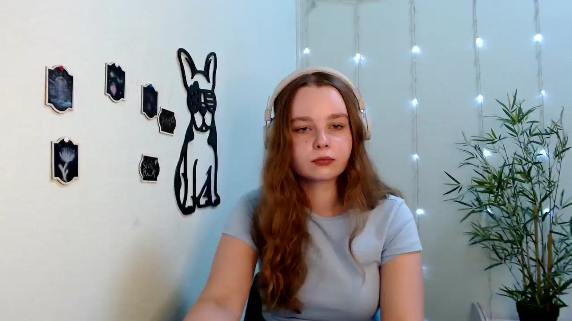 Gallery image thumbnail from Cold_Moon's myfreecams stream on, 08/03/2023, 11:15 image 1 of 20