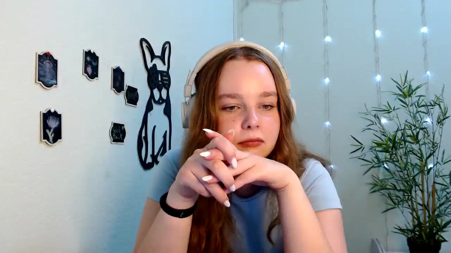 Gallery image thumbnail from Cold_Moon's myfreecams stream on, 08/03/2023, 11:15 image 3 of 20