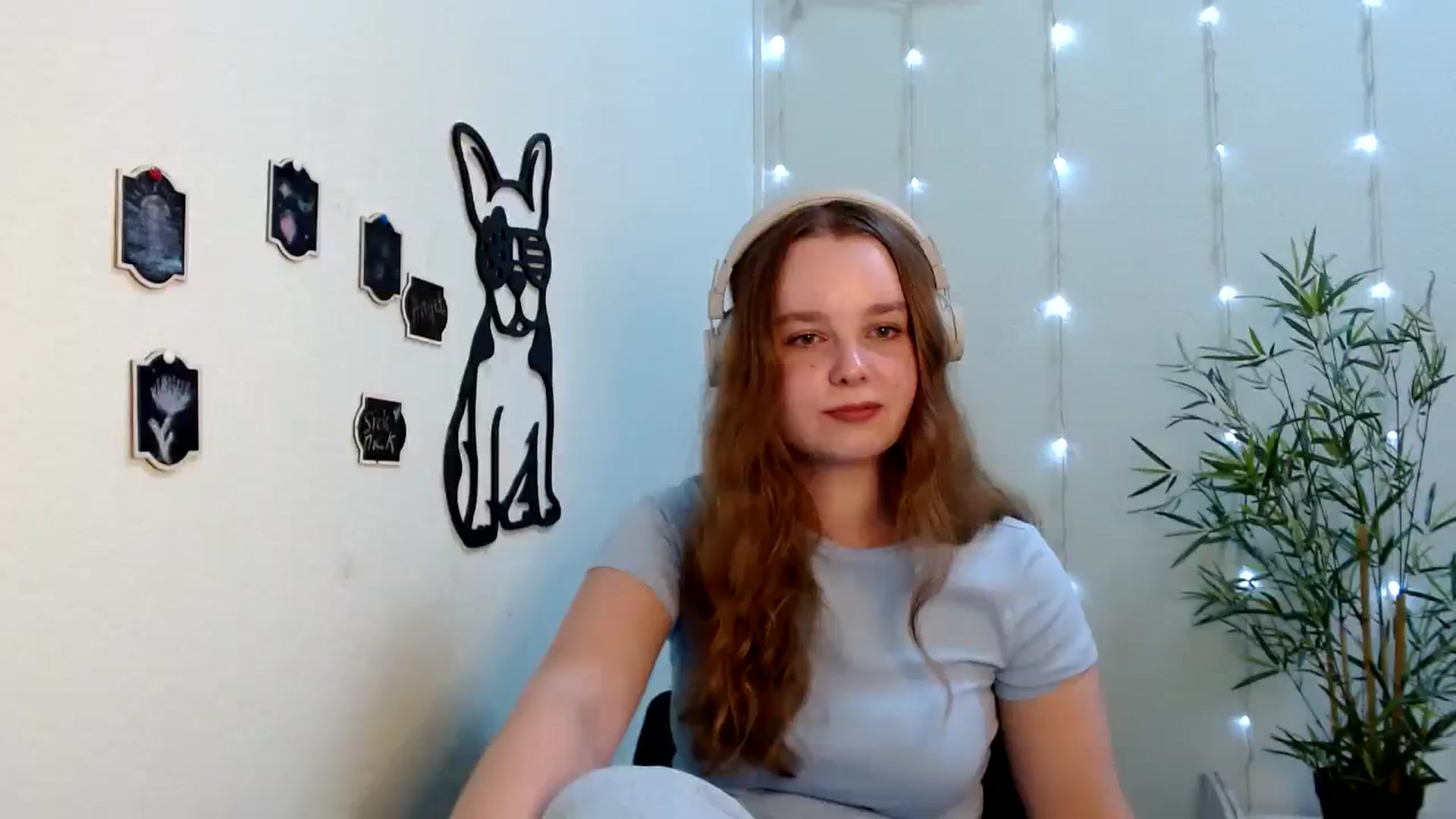 Gallery image thumbnail from Cold_Moon's myfreecams stream on, 08/03/2023, 11:15 image 4 of 20