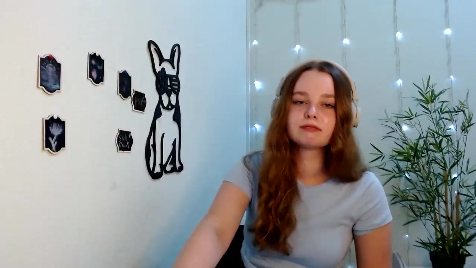 Gallery image thumbnail from Cold_Moon's myfreecams stream on, 08/03/2023, 11:56 image 12 of 20