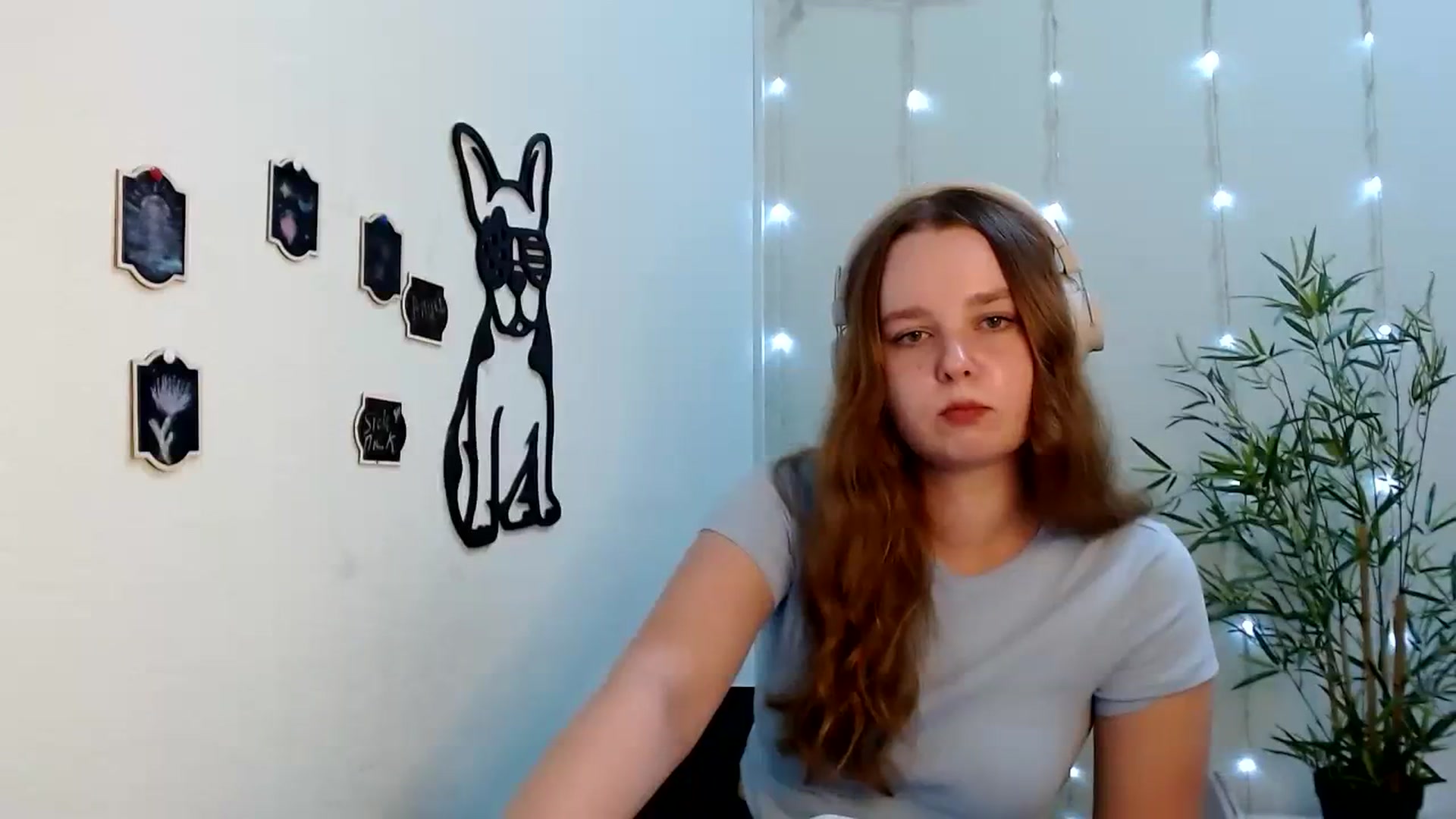 Gallery image thumbnail from Cold_Moon's myfreecams stream on, 08/03/2023, 11:56 image 10 of 20