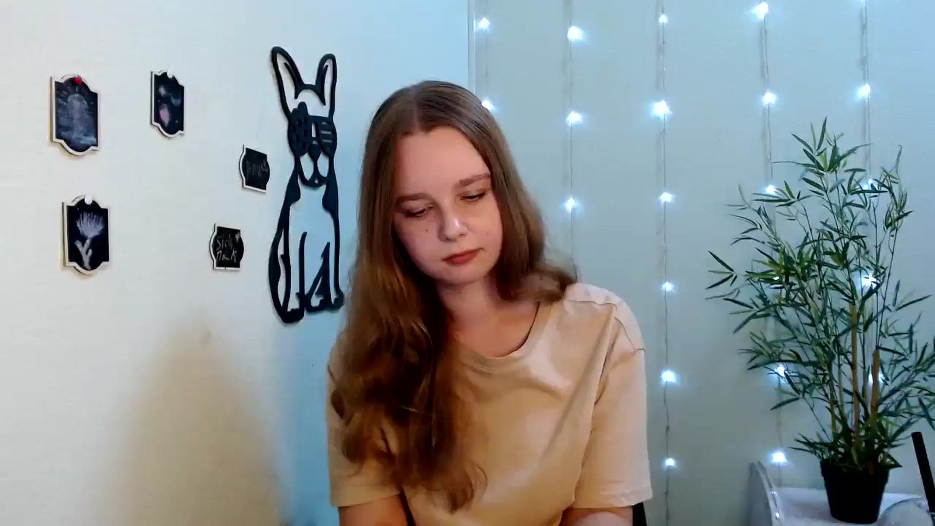 Gallery image thumbnail from Cold_Moon's myfreecams stream on, 08/17/2023, 11:57 image 19 of 20
