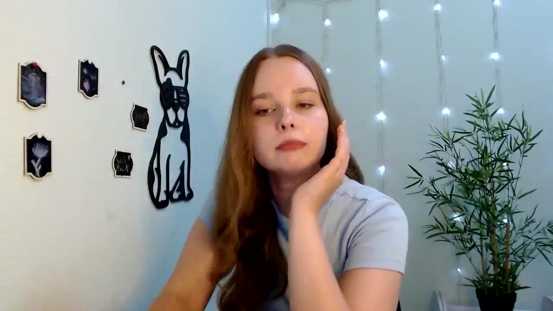 Gallery image thumbnail from Cold_Moon's myfreecams stream on, 08/21/2023, 11:08 image 2 of 20