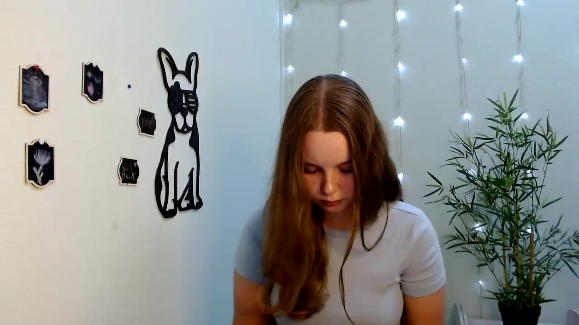 Gallery image thumbnail from Cold_Moon's myfreecams stream on, 08/21/2023, 11:08 image 20 of 20