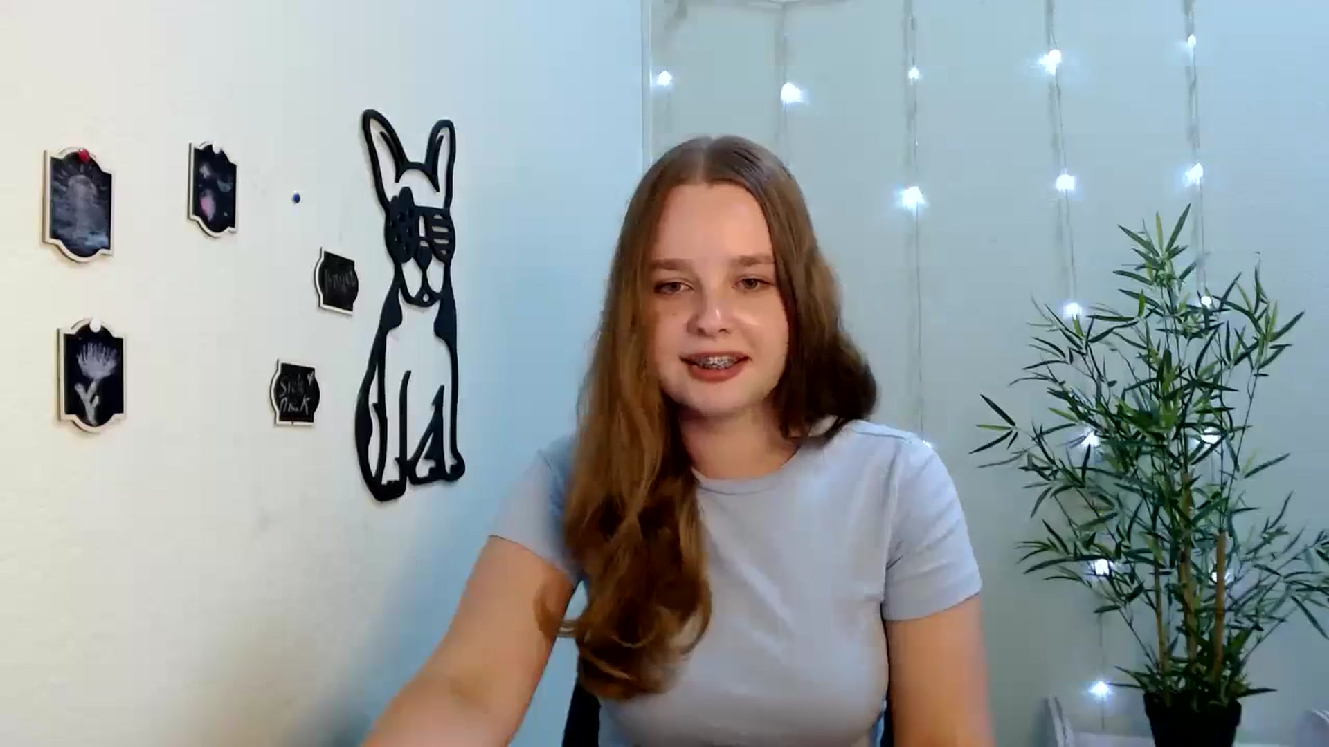 Gallery image thumbnail from Cold_Moon's myfreecams stream on, 08/21/2023, 11:08 image 4 of 20