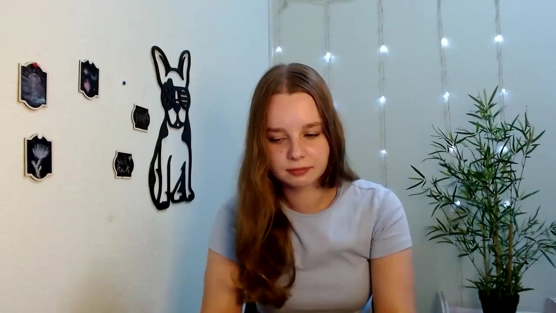Gallery image thumbnail from Cold_Moon's myfreecams stream on, 08/21/2023, 12:37 image 19 of 20
