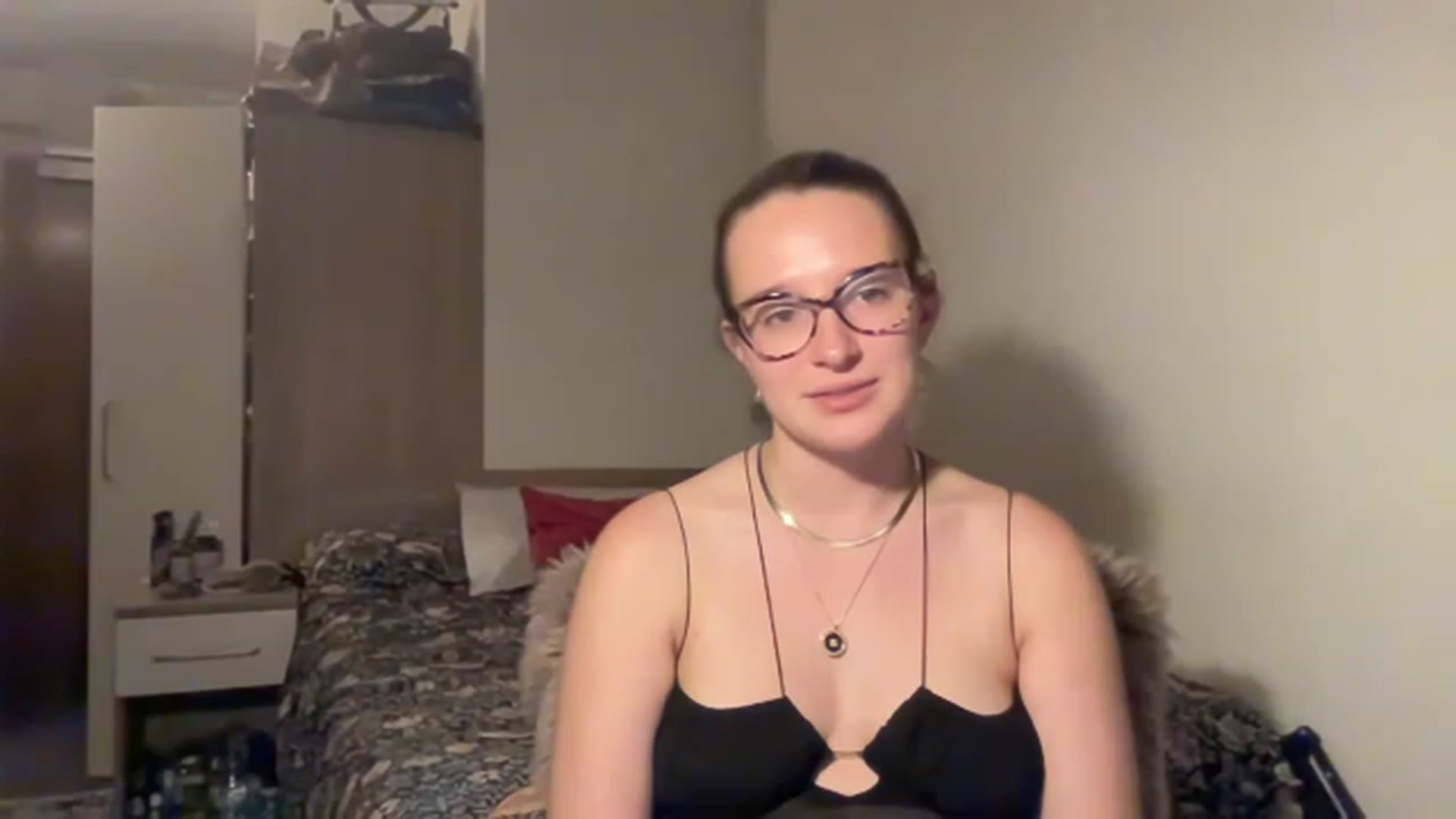Gallery image thumbnail from CollegeRosiee's myfreecams stream on, 11/17/2022, 09:59 image 19 of 20