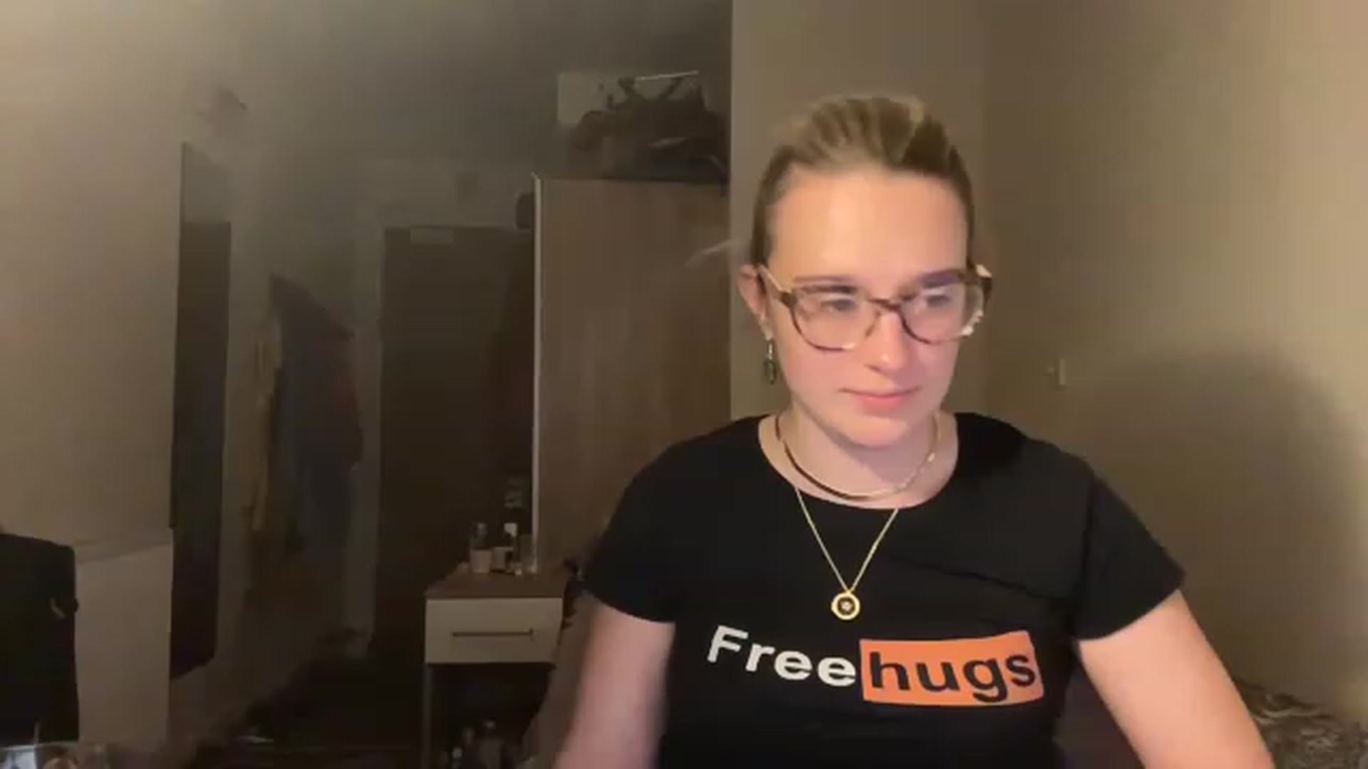 Gallery image thumbnail from CollegeRosiee's myfreecams stream on, 11/20/2022, 23:06 image 13 of 20