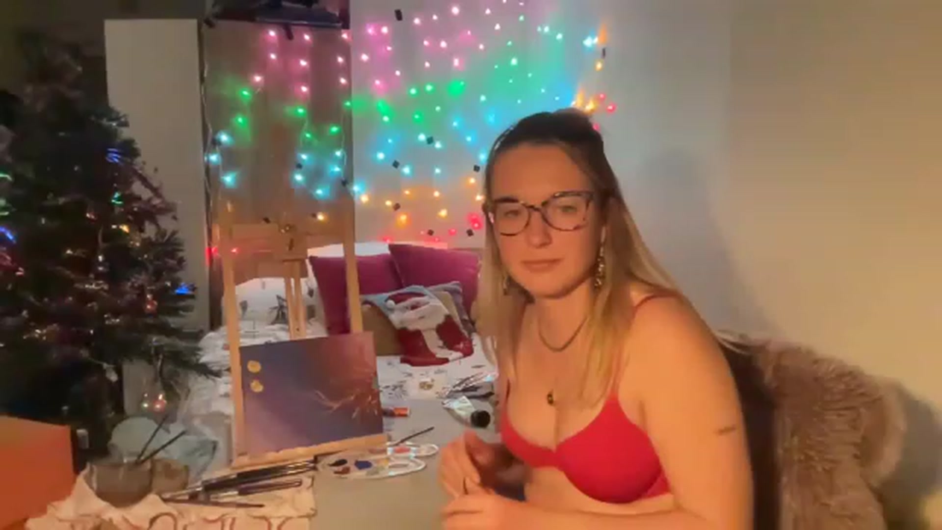 Gallery image thumbnail from CollegeRosiee's myfreecams stream on, 12/17/2022, 23:47 image 19 of 20
