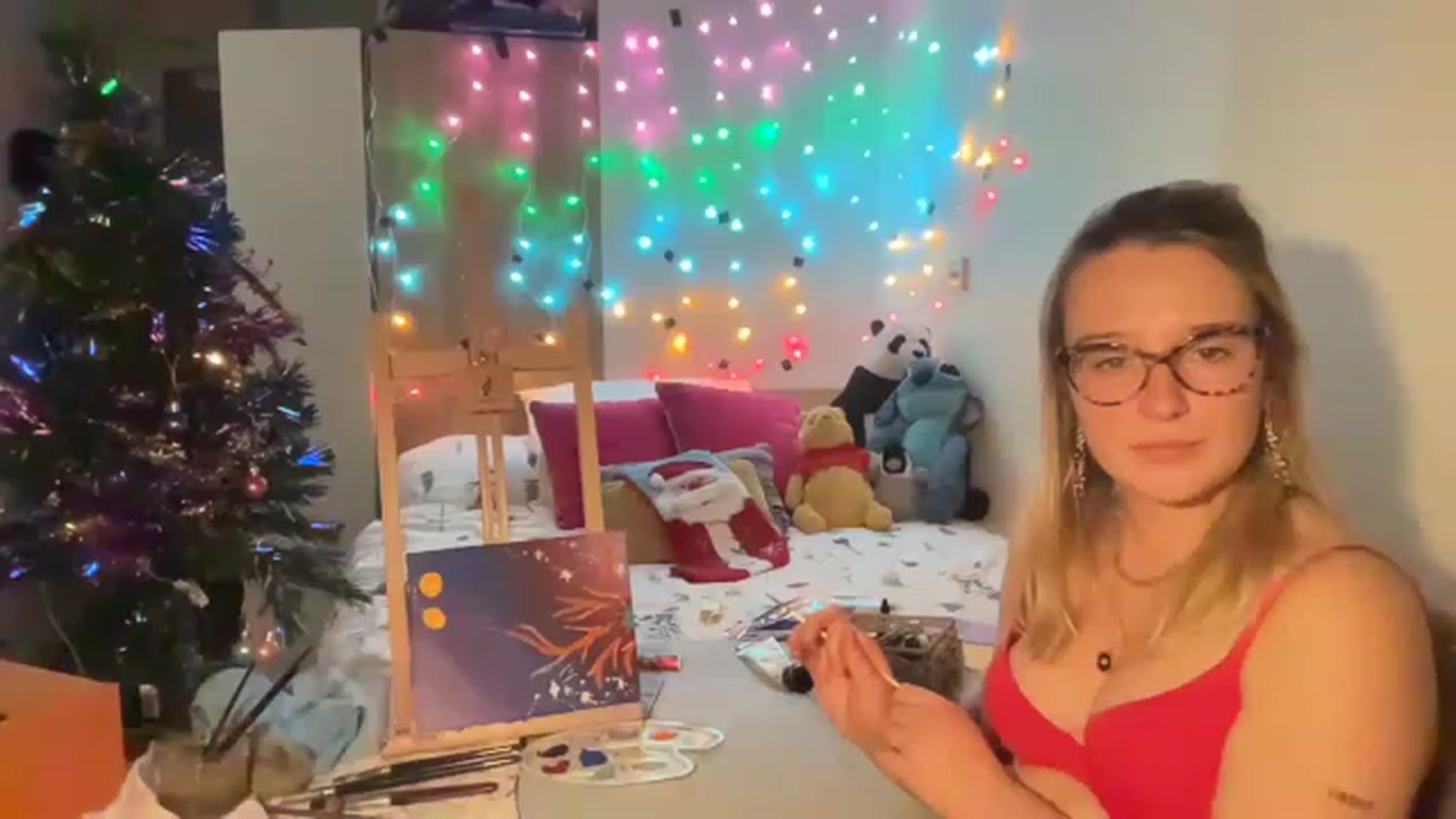 Gallery image thumbnail from CollegeRosiee's myfreecams stream on, 12/18/2022, 24:46 image 9 of 20