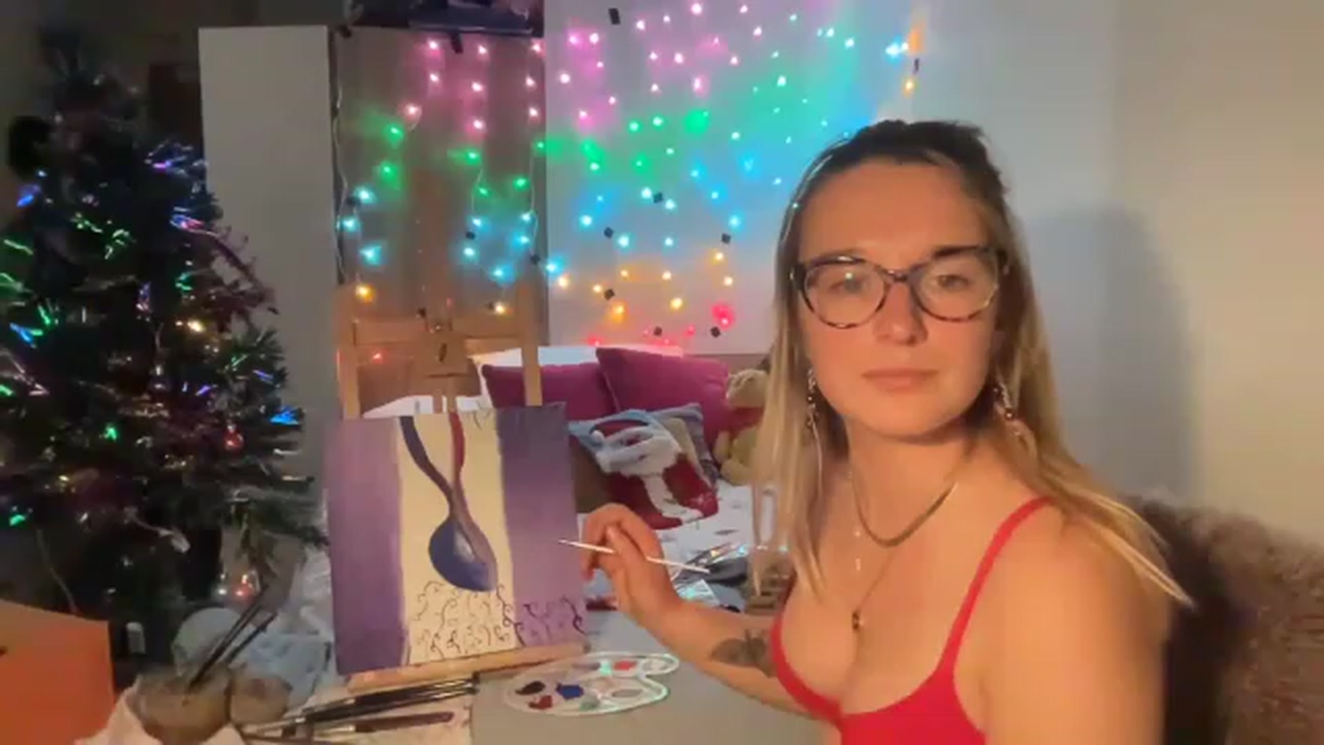 Gallery image thumbnail from CollegeRosiee's myfreecams stream on, 12/18/2022, 24:46 image 14 of 20