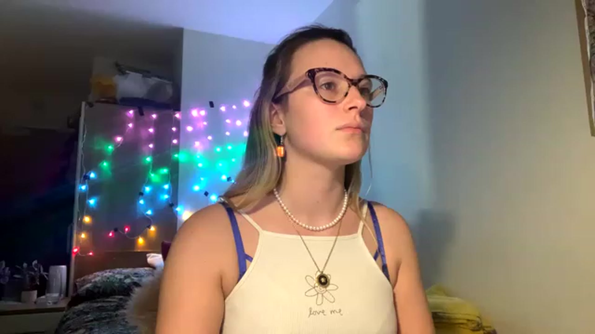 Gallery image thumbnail from CollegeRosiee's myfreecams stream on, 01/30/2023, 20:34 image 12 of 20