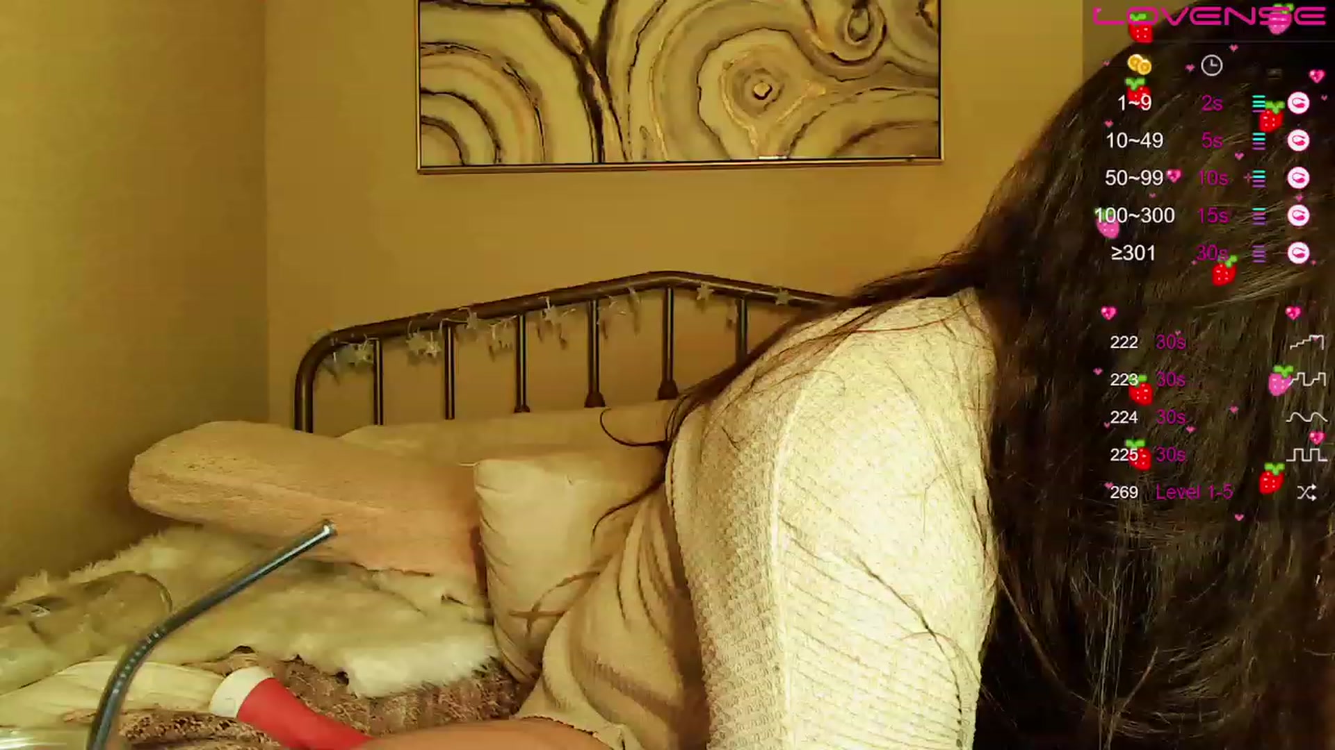 Gallery image thumbnail from ComradeMimi's myfreecams stream on, 01/03/2023, 11:26 image 14 of 20