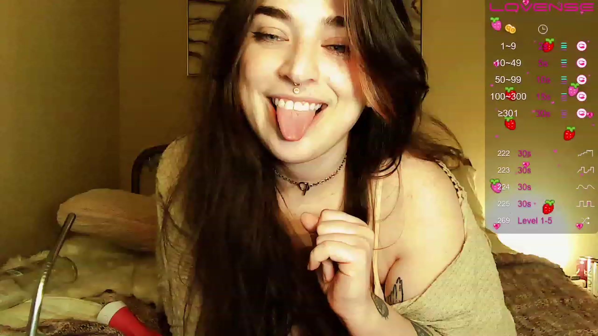Gallery image thumbnail from ComradeMimi's myfreecams stream on, 01/03/2023, 11:26 image 15 of 20