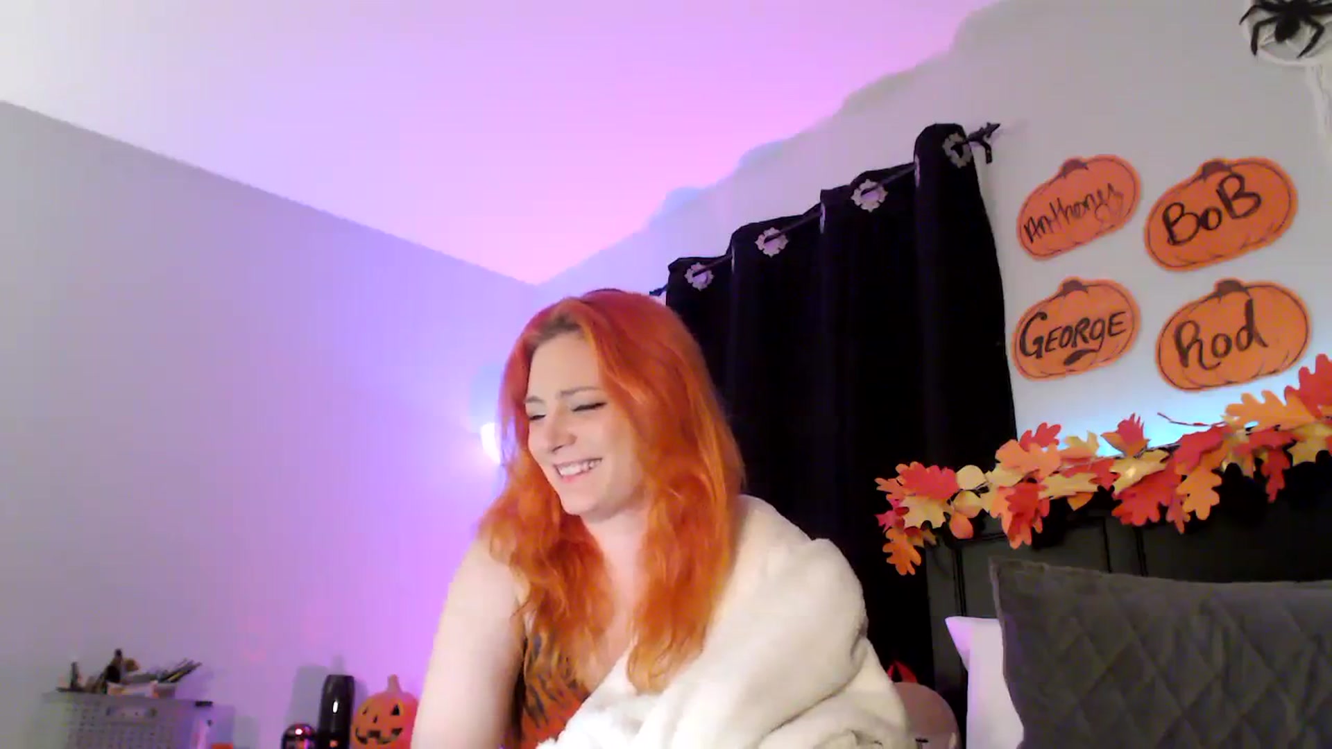Gallery image thumbnail from CookieCapone's myfreecams stream on, 10/31/2023, 05:37 image 18 of 20
