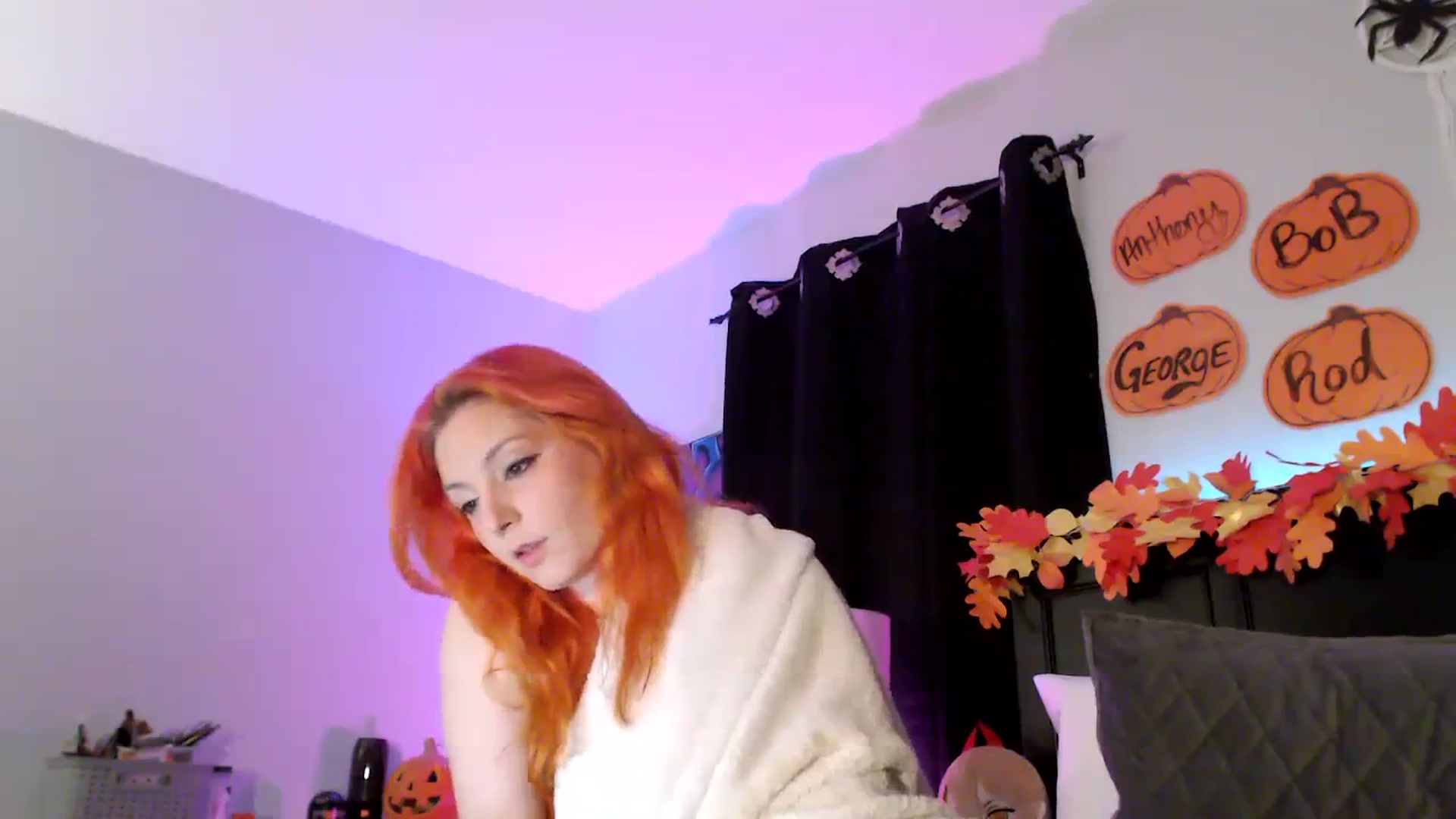 Gallery image thumbnail from CookieCapone's myfreecams stream on, 10/31/2023, 05:37 image 10 of 20